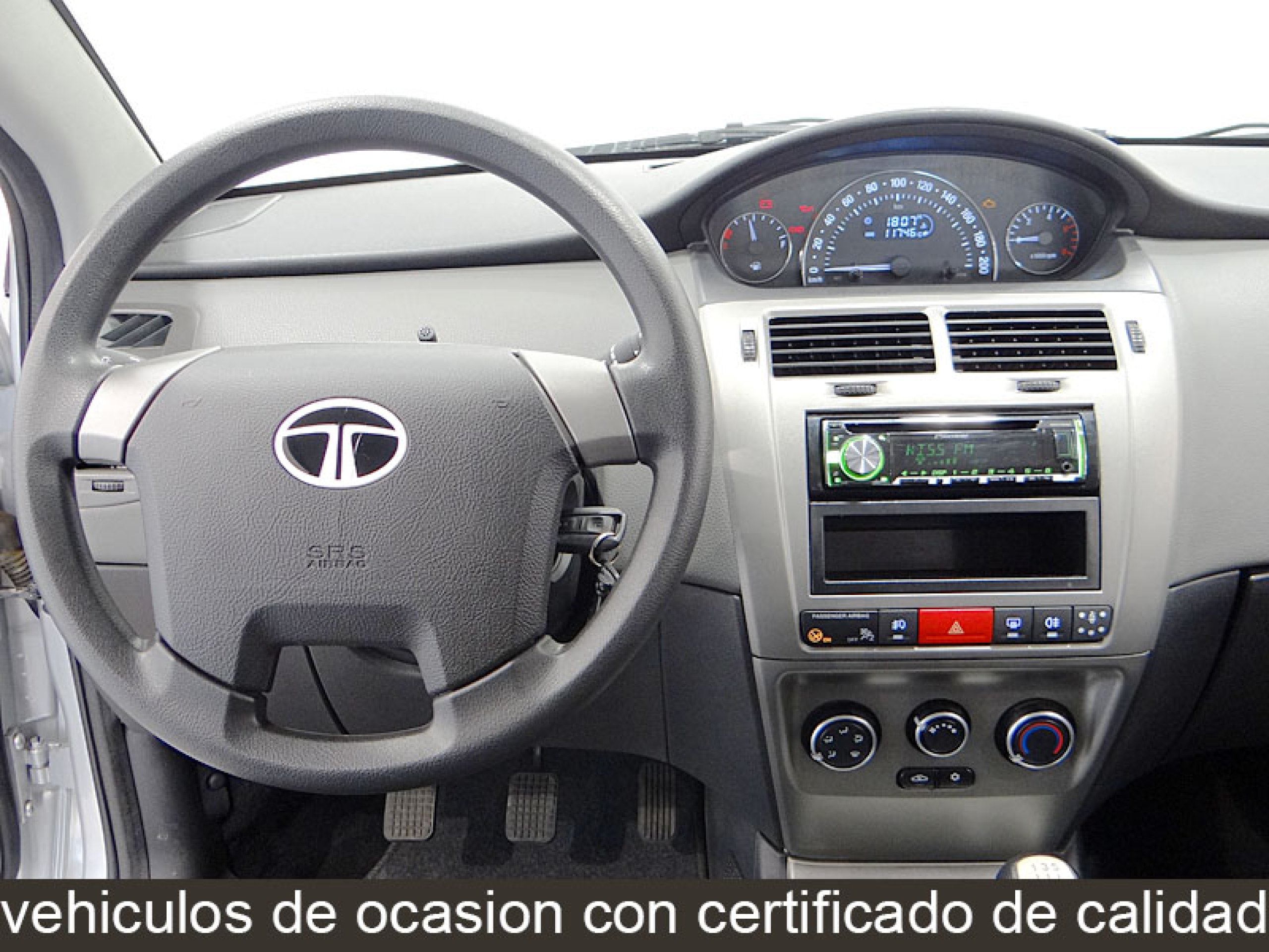 Foto Tata Vista 16