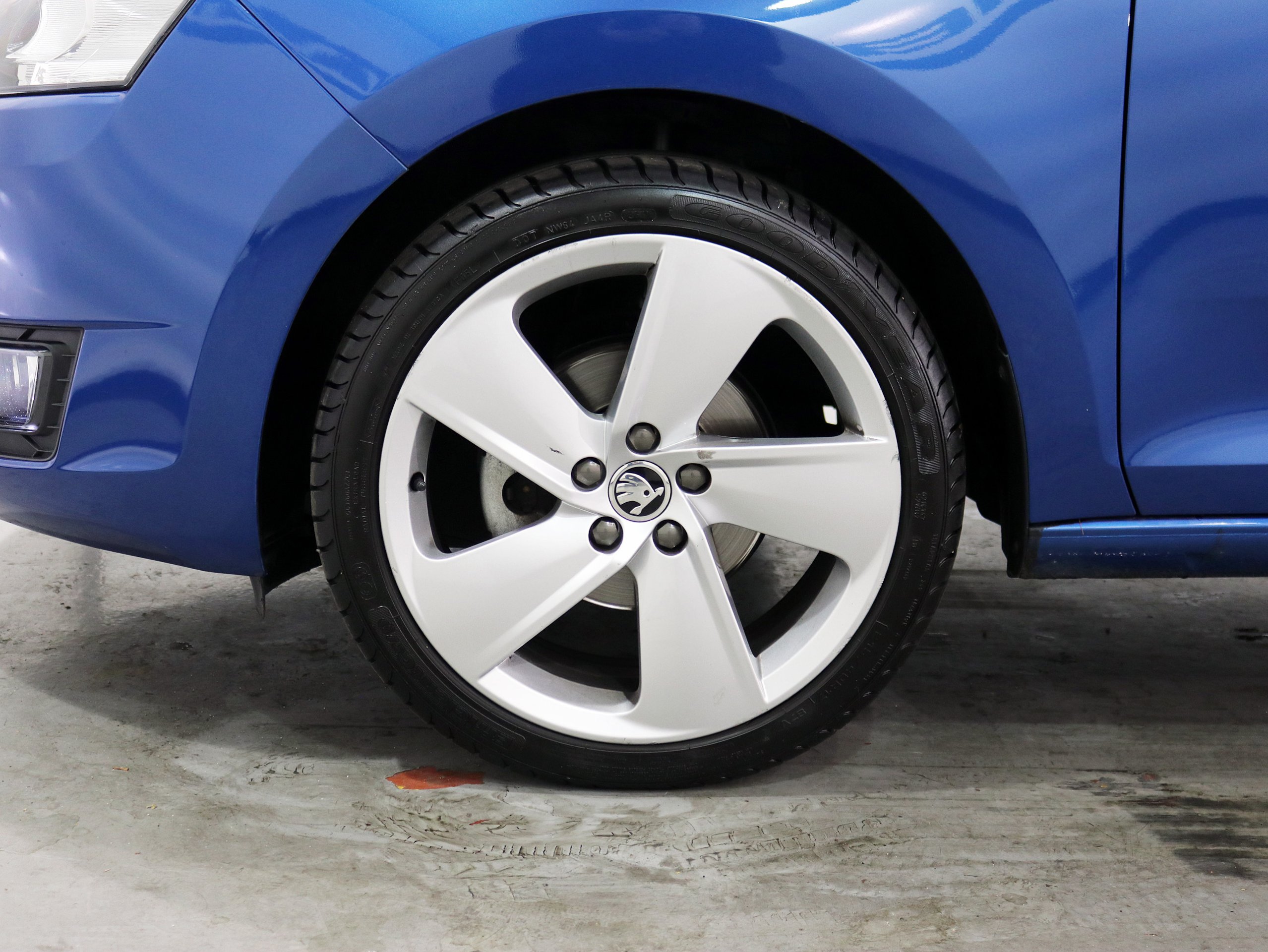 Foto Skoda Spaceback 40