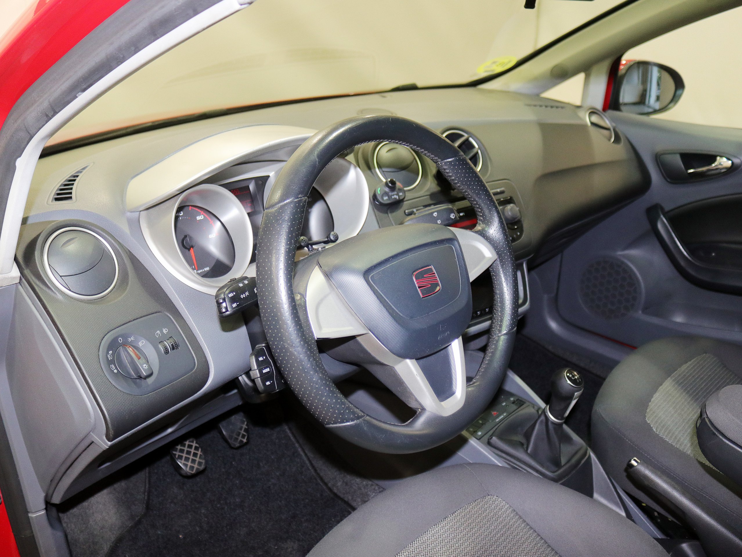 Foto Seat Ibiza 19
