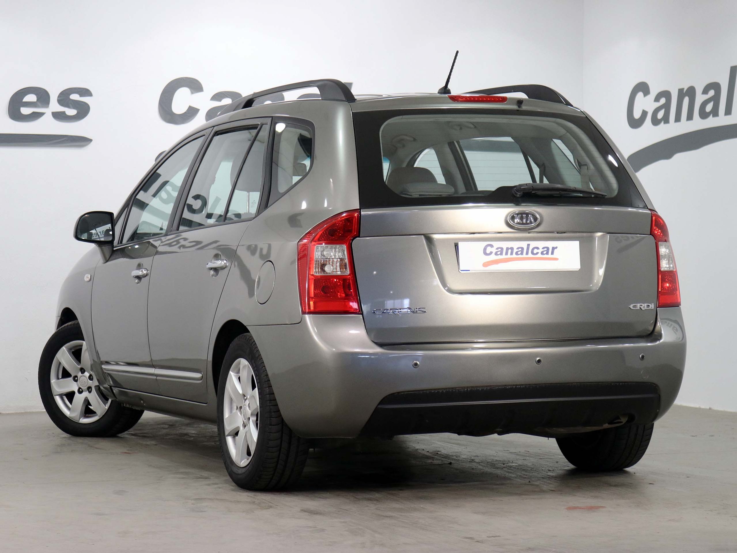 Foto Kia Carens 8 Foto Kia Carens 8