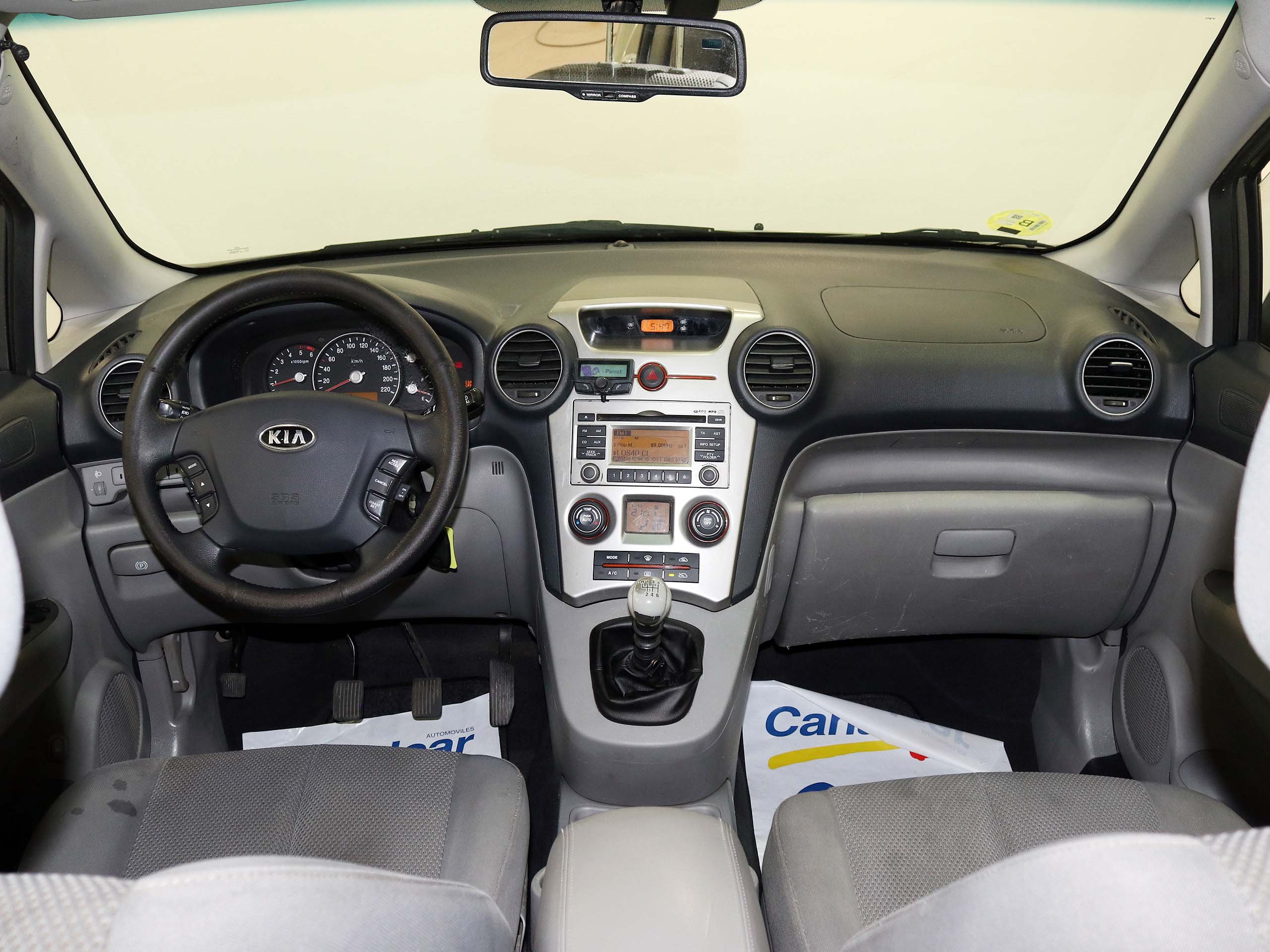 Foto Kia Carens 22 Foto Kia Carens 22