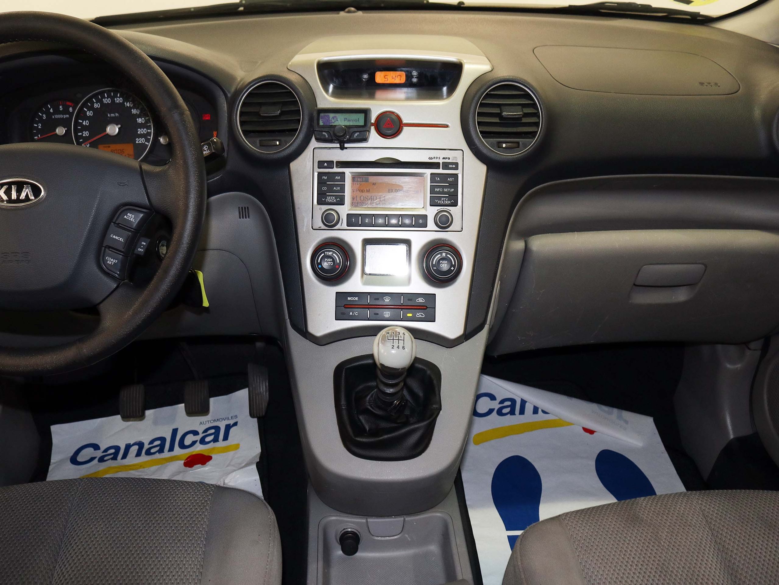 Foto Kia Carens 24 Foto Kia Carens 24