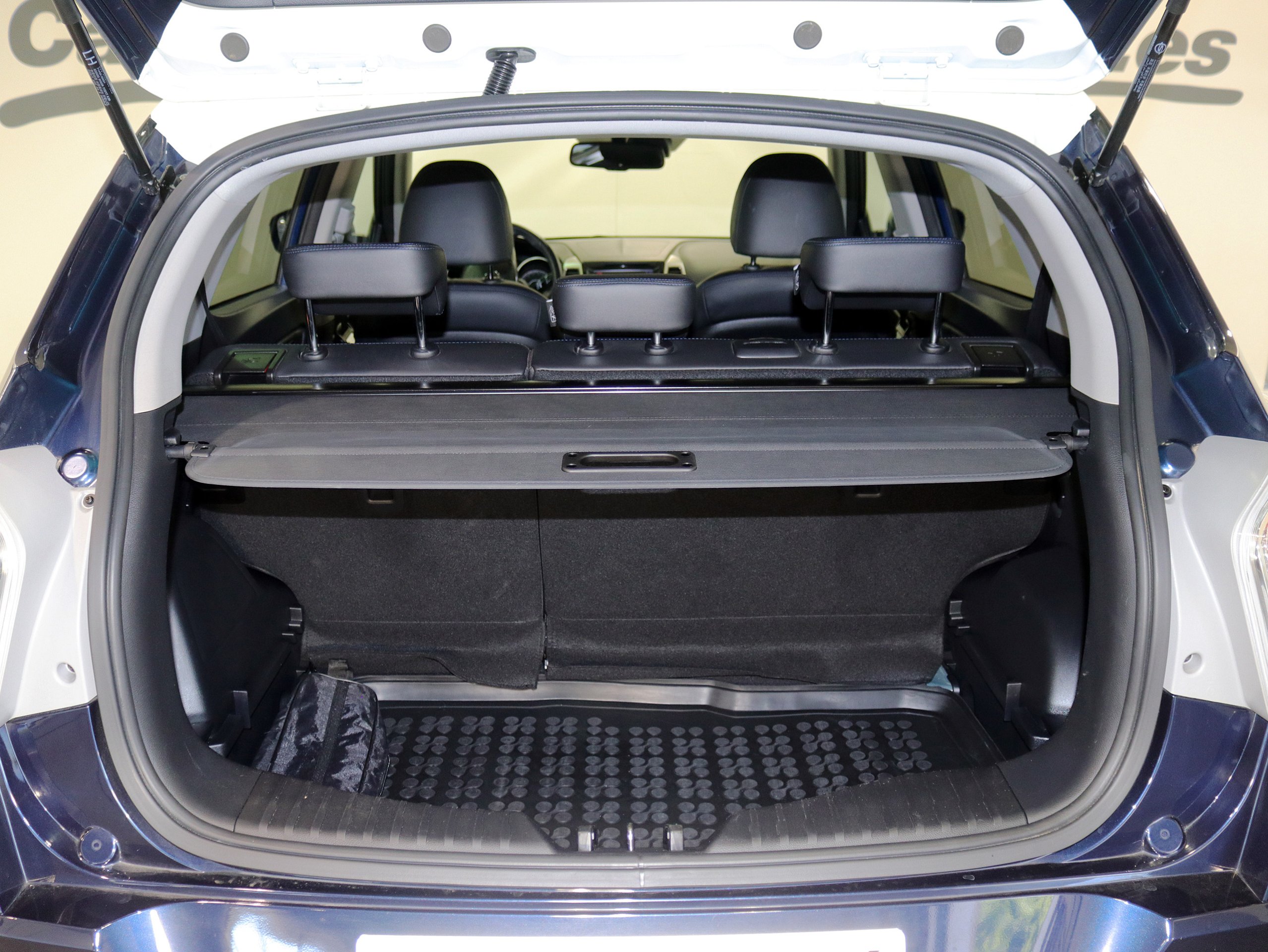 Foto Ssangyong Tivoli 10