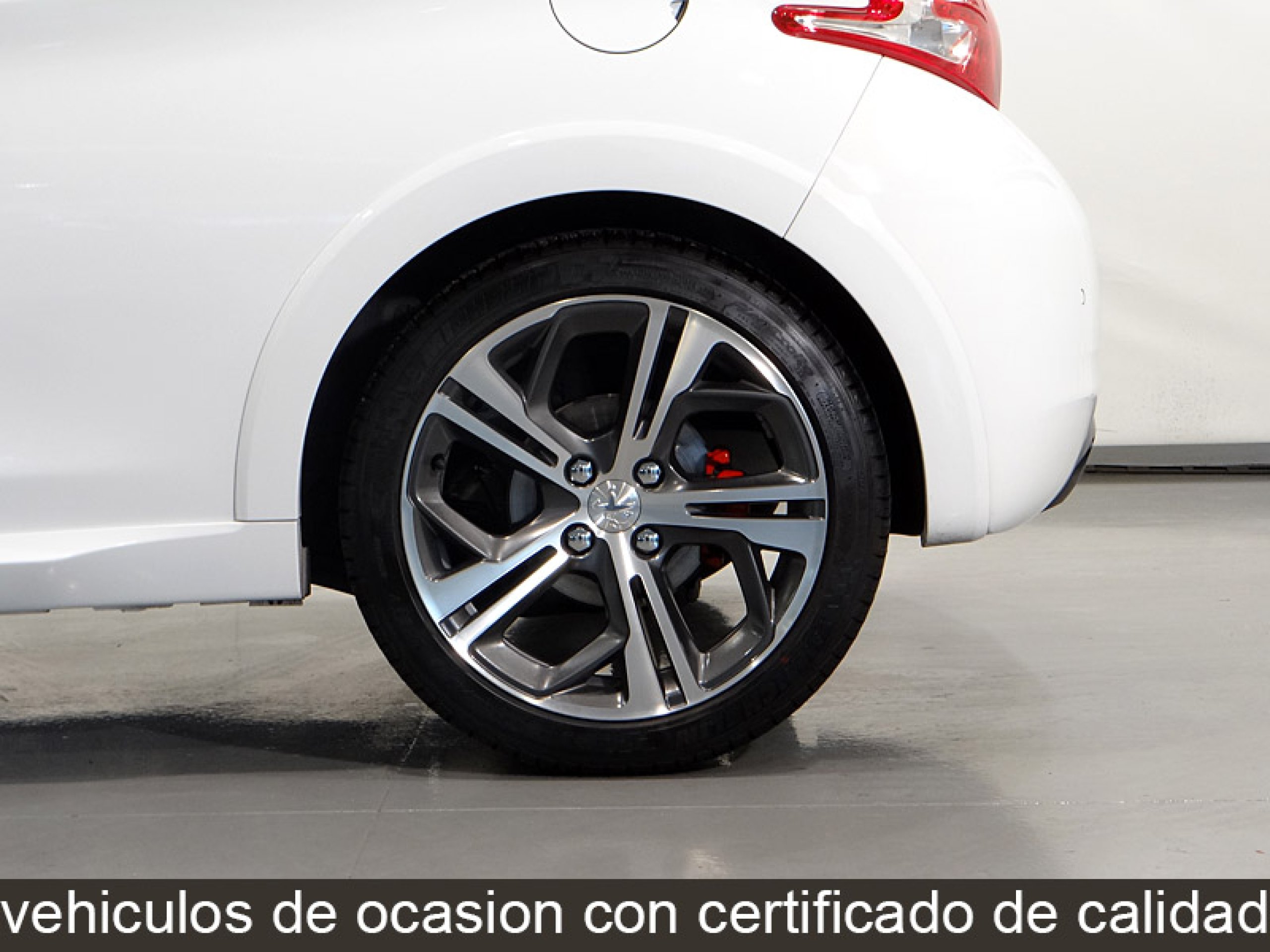 Foto Peugeot 208 16