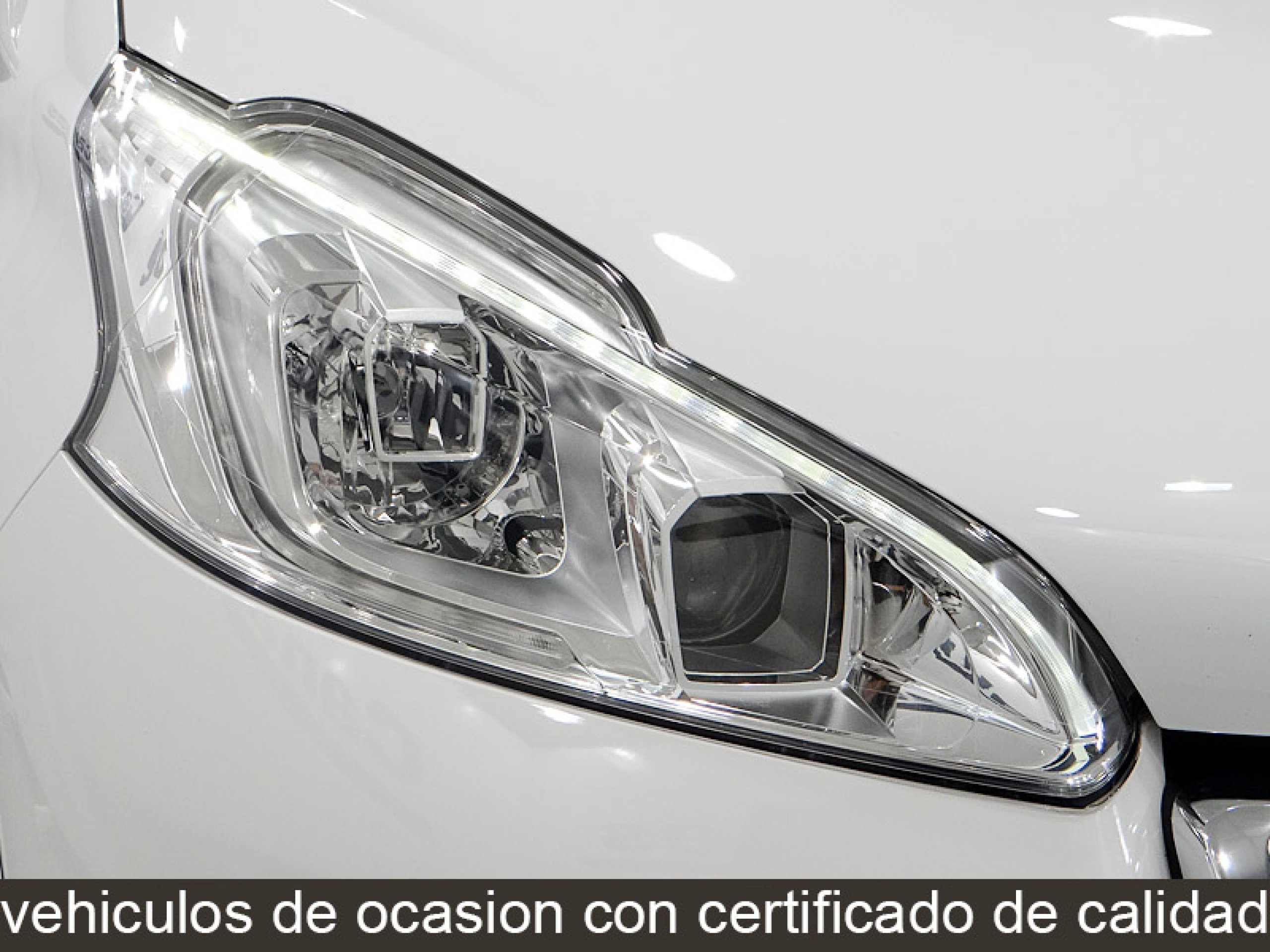 Foto Peugeot 208 19