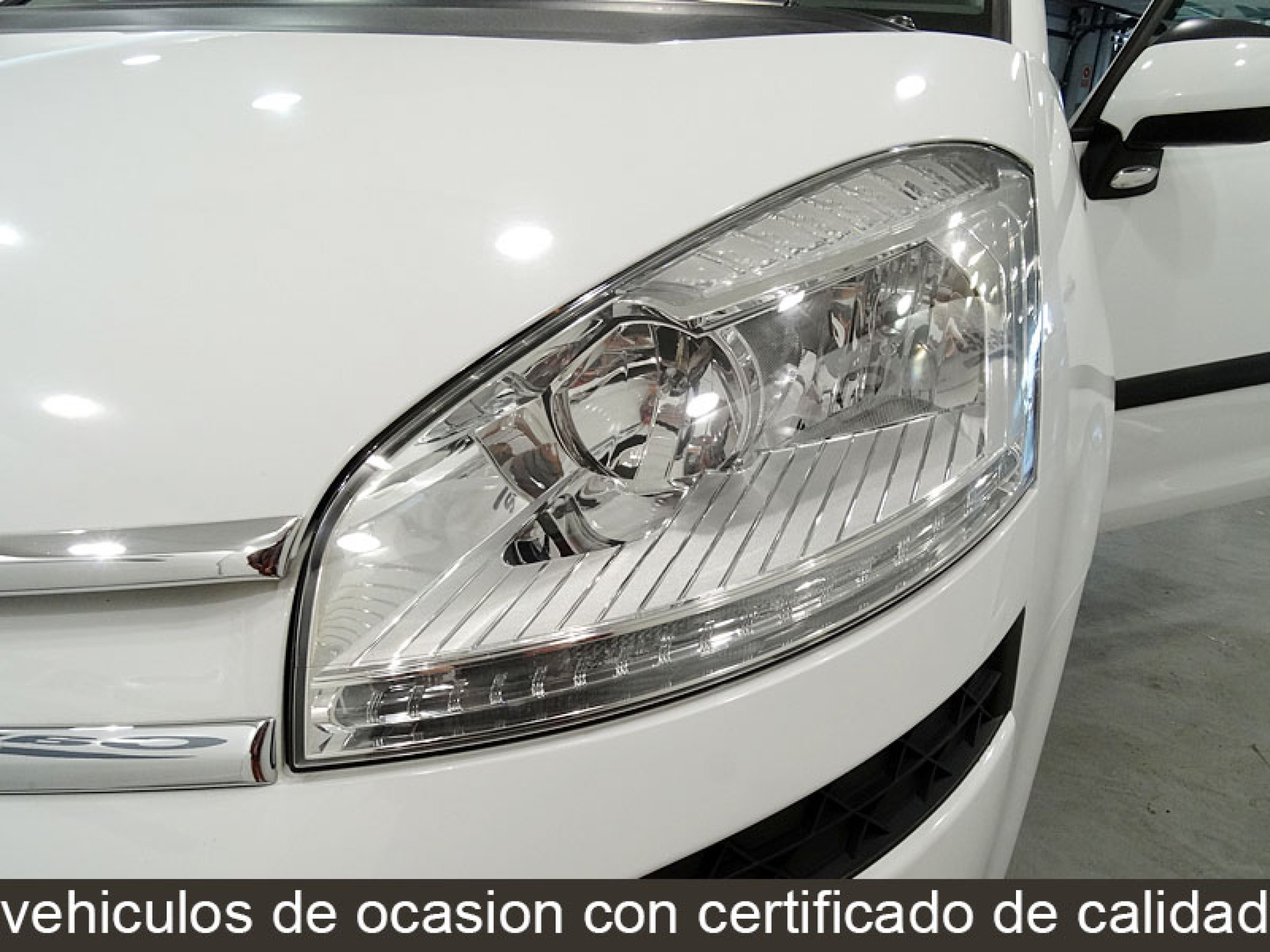Foto Citroen Grand C4 Picasso 12