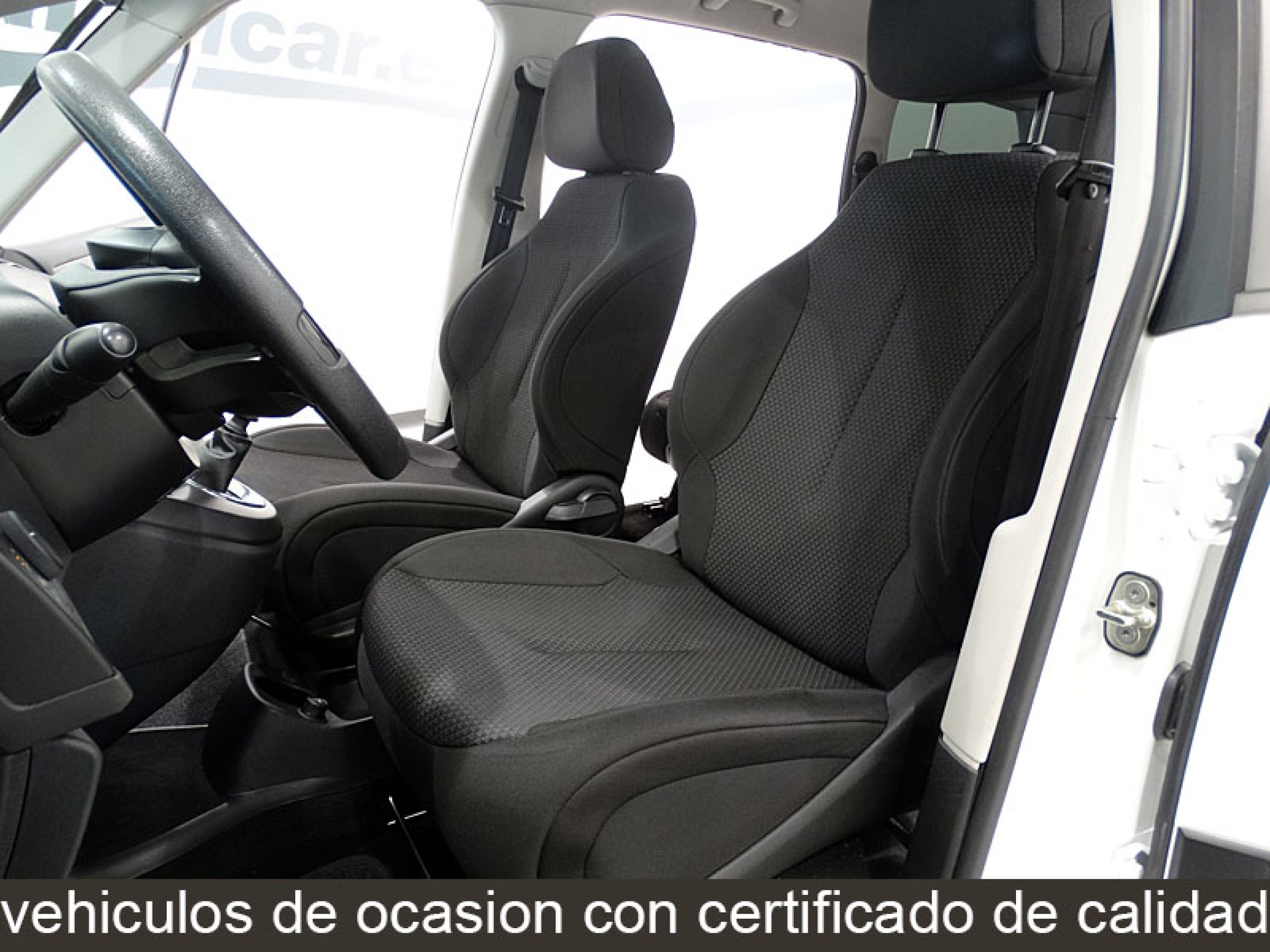 Foto Citroen Grand C4 Picasso 18