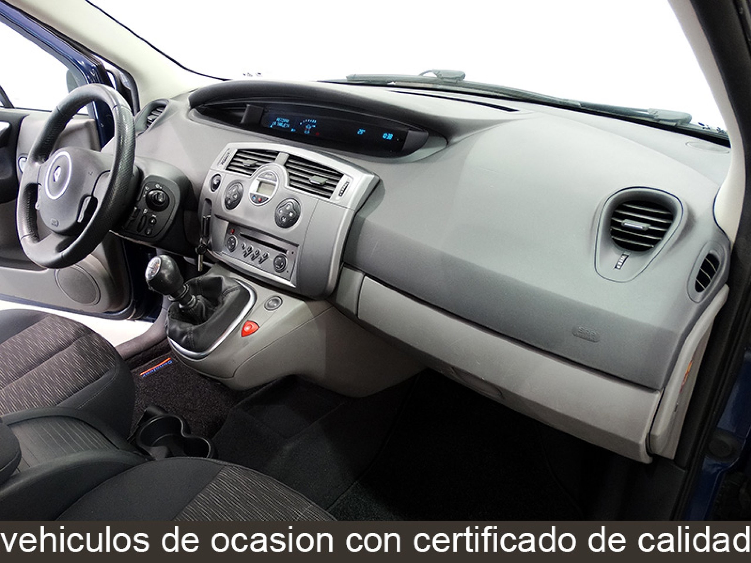 Foto Renault Scenic 24