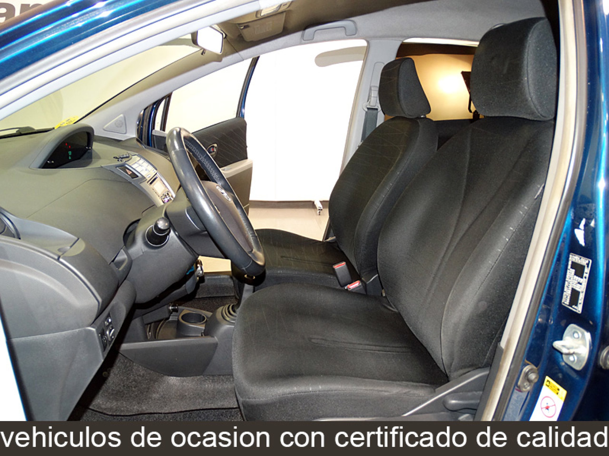 Foto Toyota Yaris 15