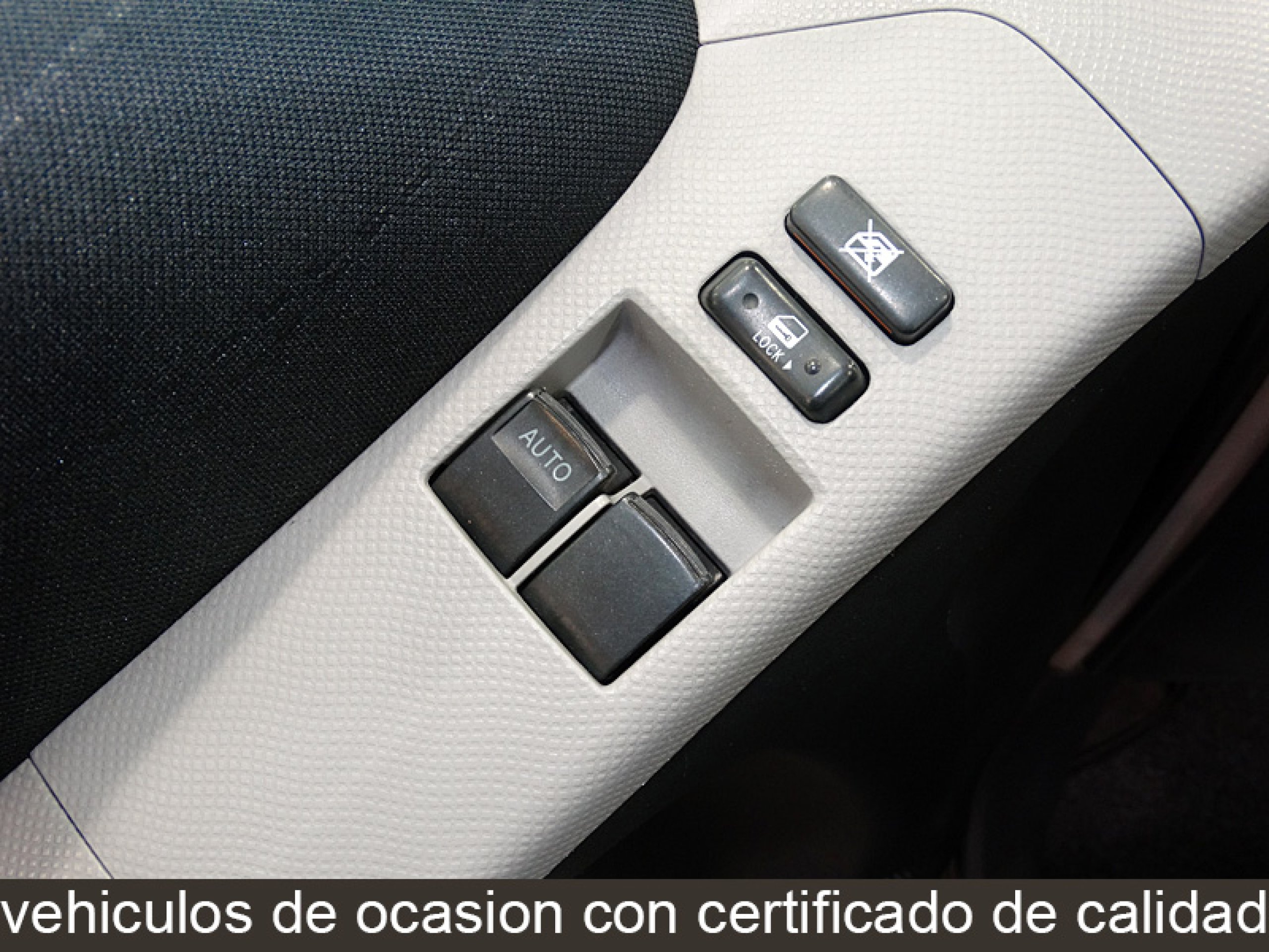 Foto Toyota Yaris 24