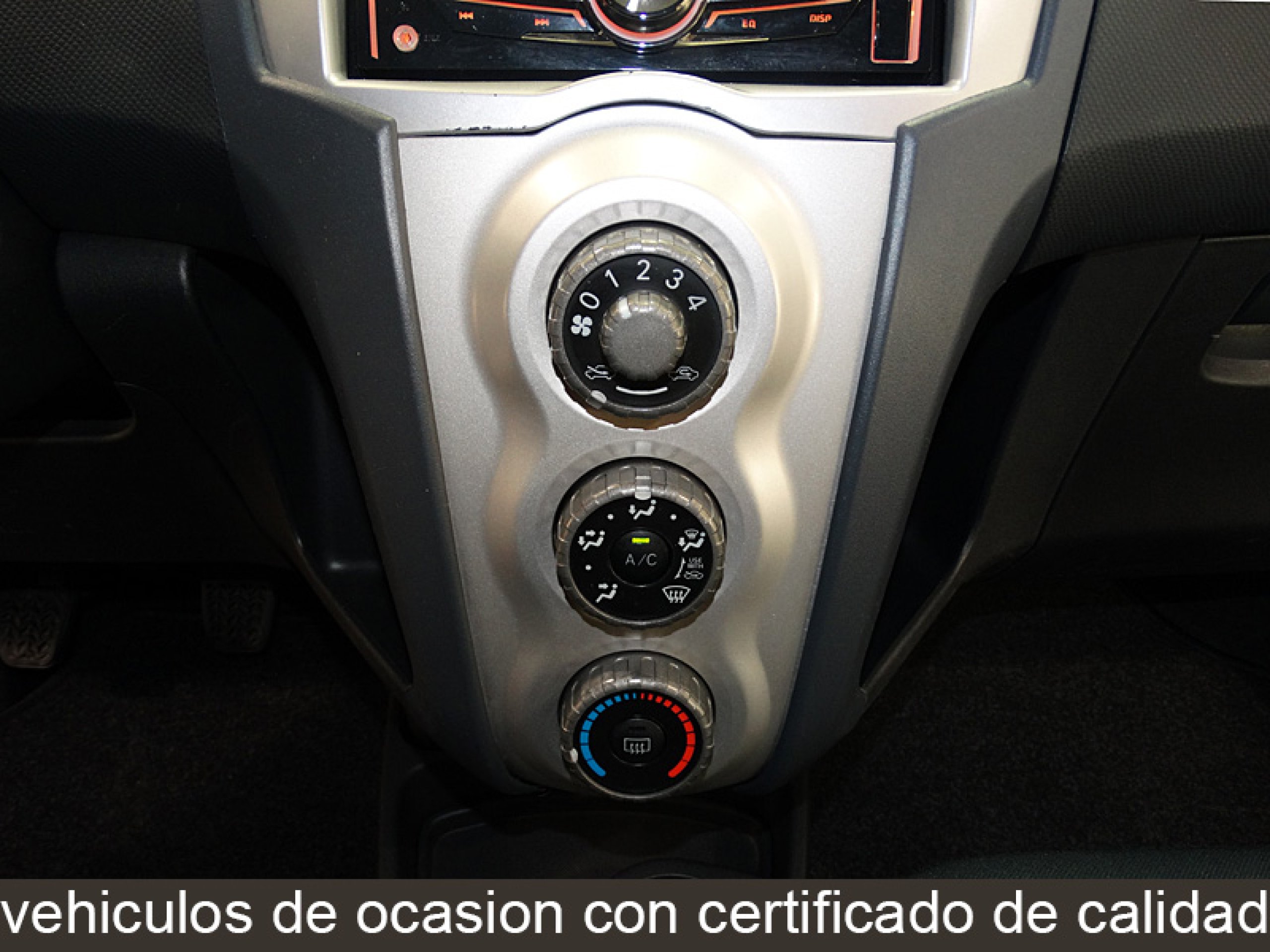 Foto Toyota Yaris 30