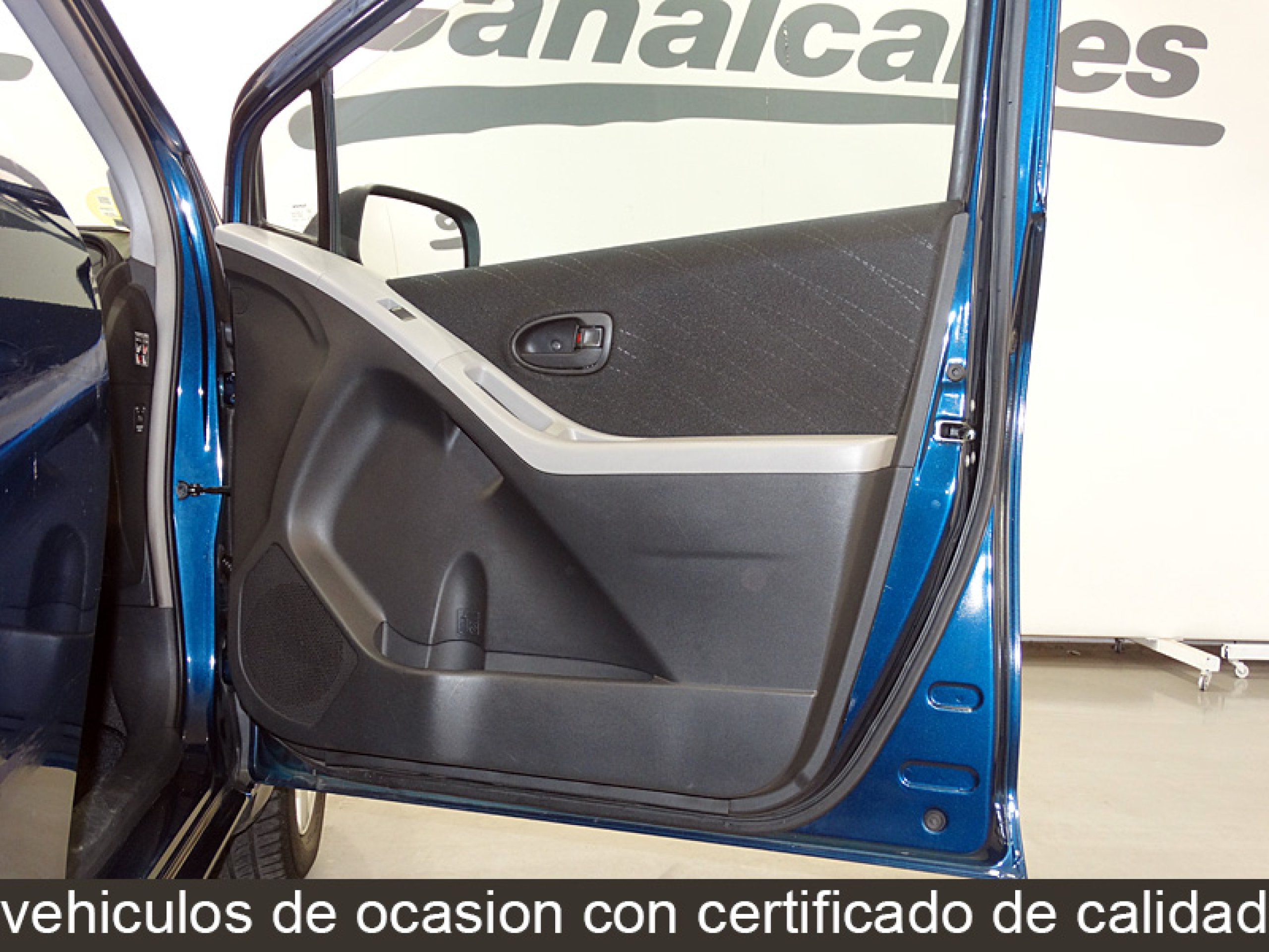 Foto Toyota Yaris 32