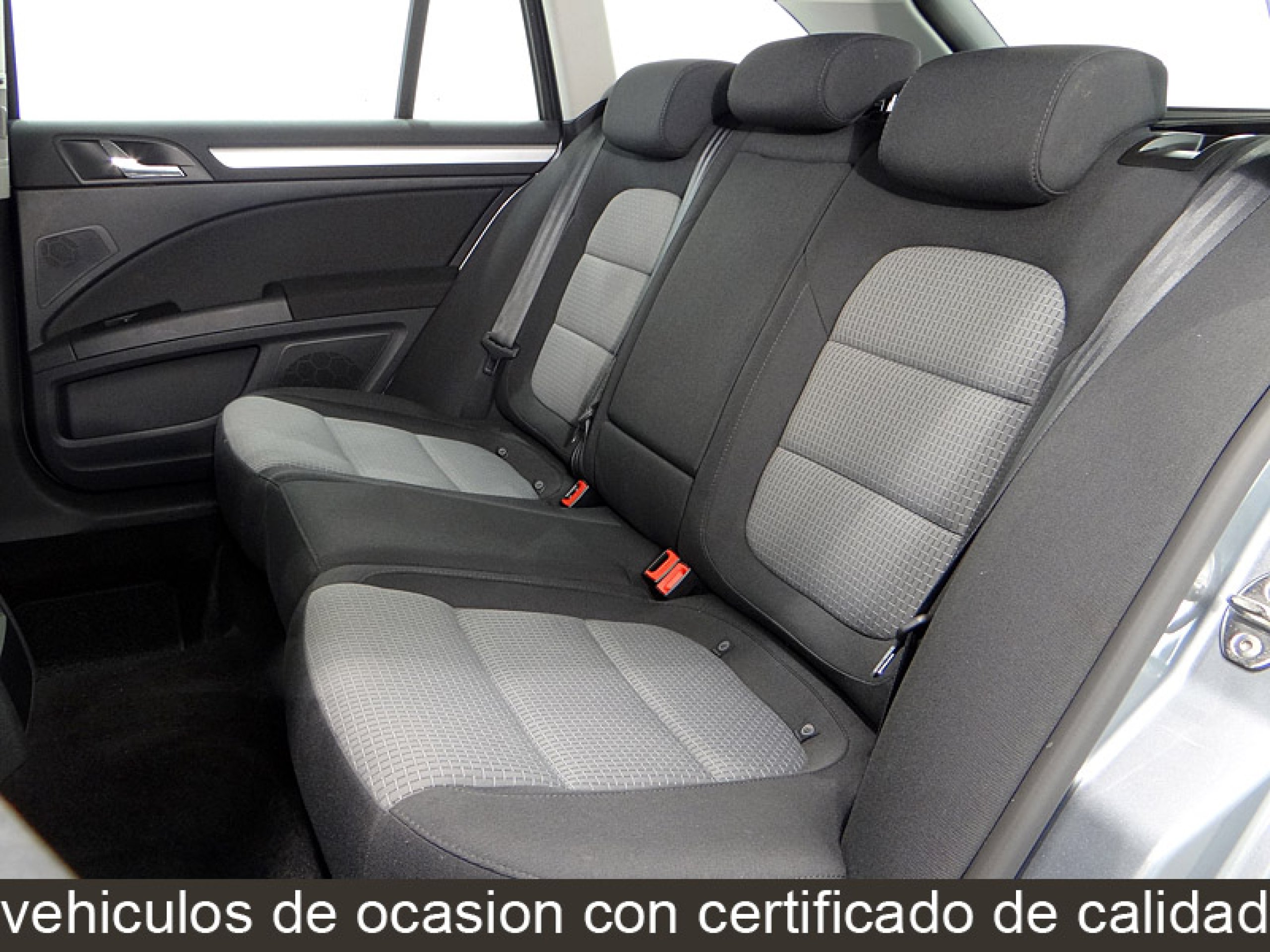 Foto Skoda Superb 23