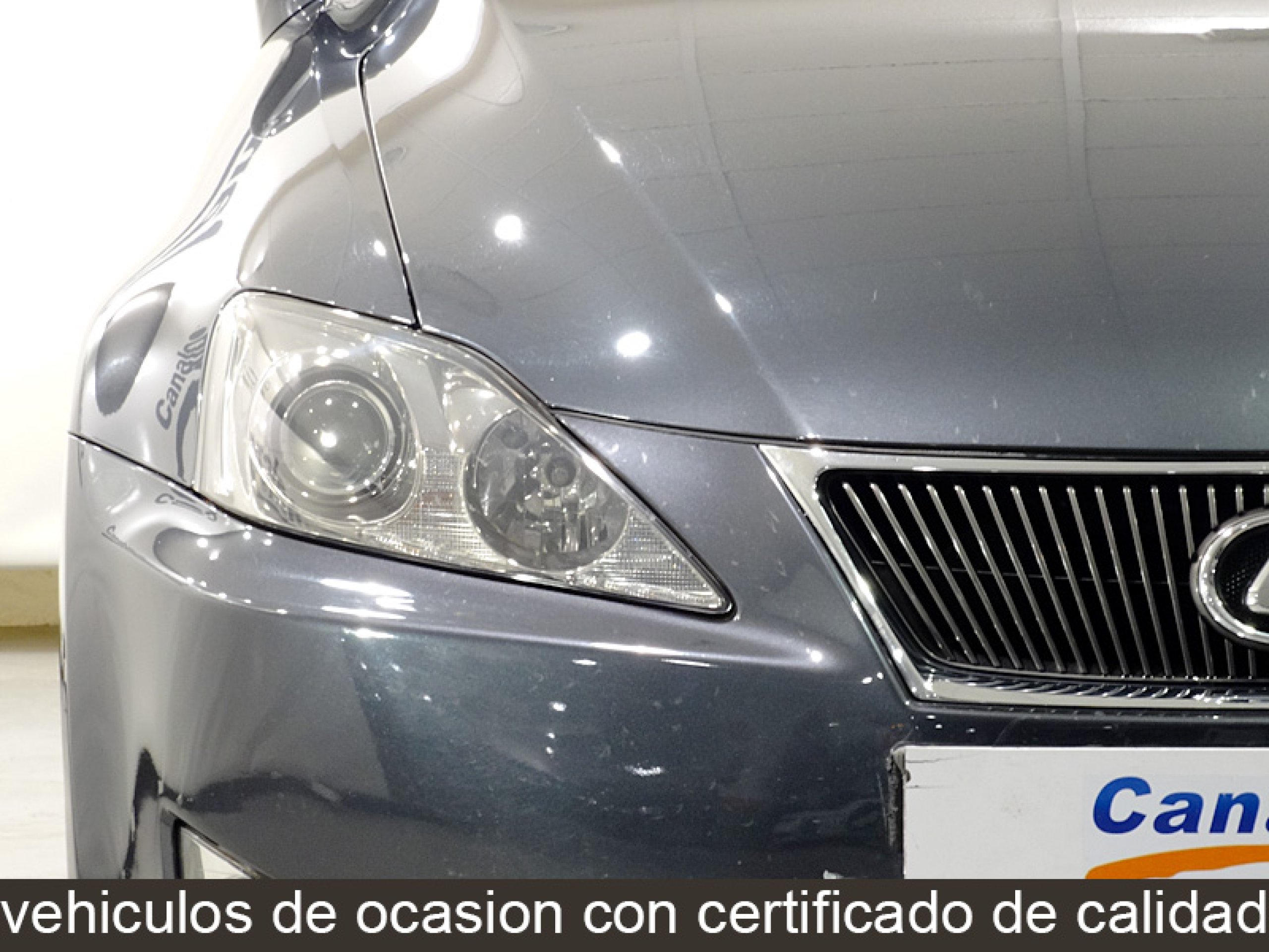 Foto Lexus IS 220d 11