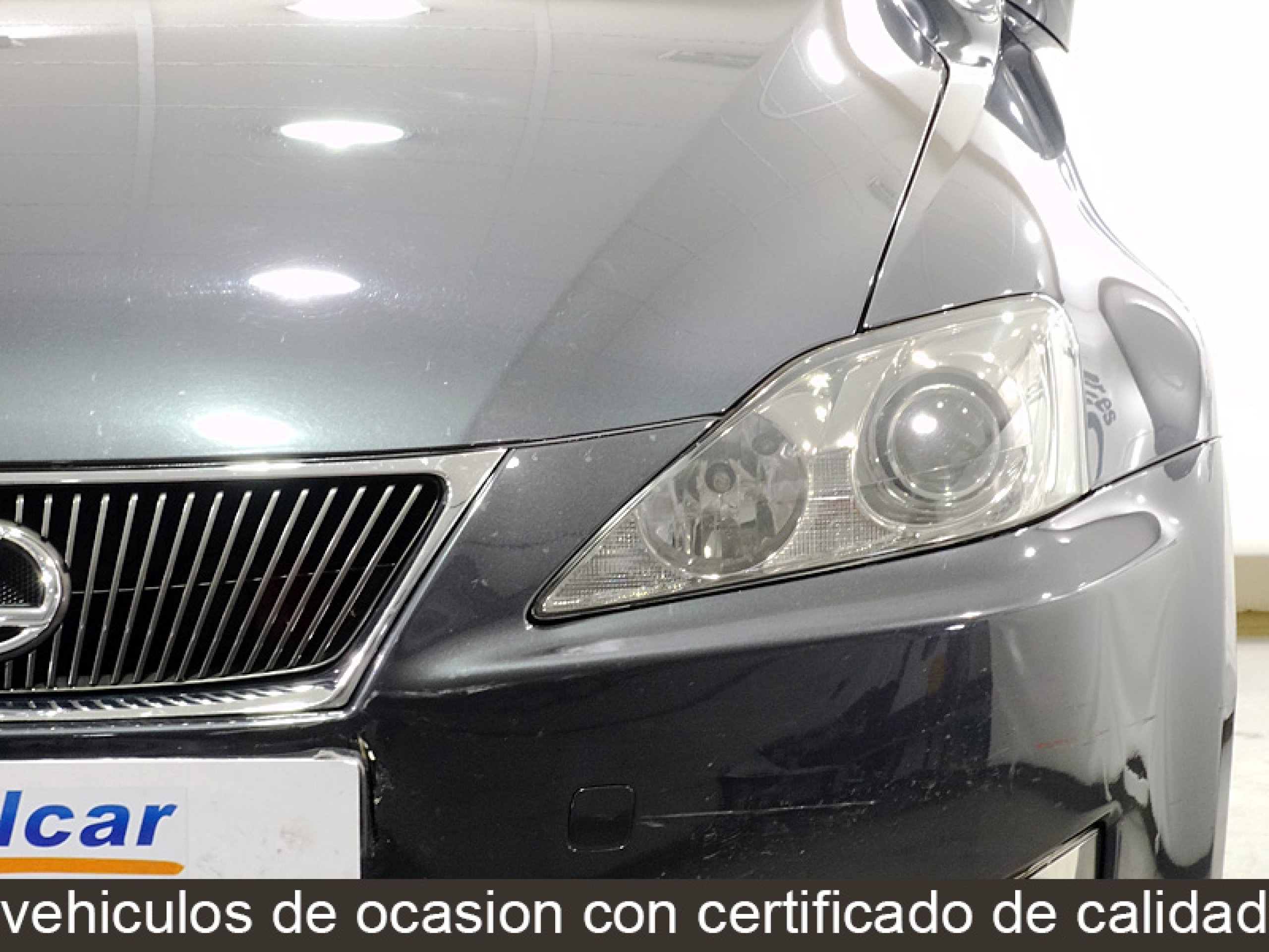 Foto Lexus IS 220d 12