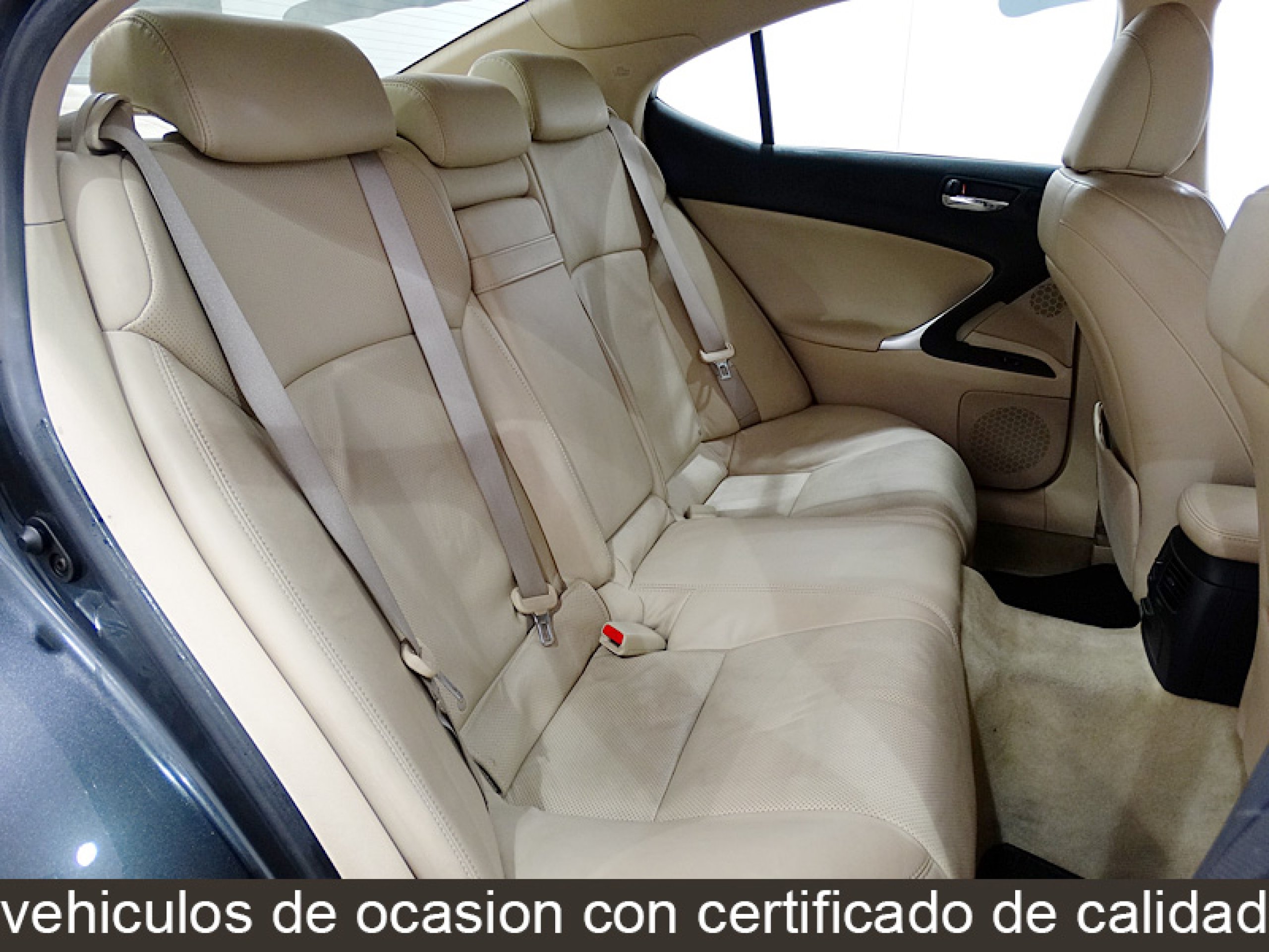 Foto Lexus IS 220d 20
