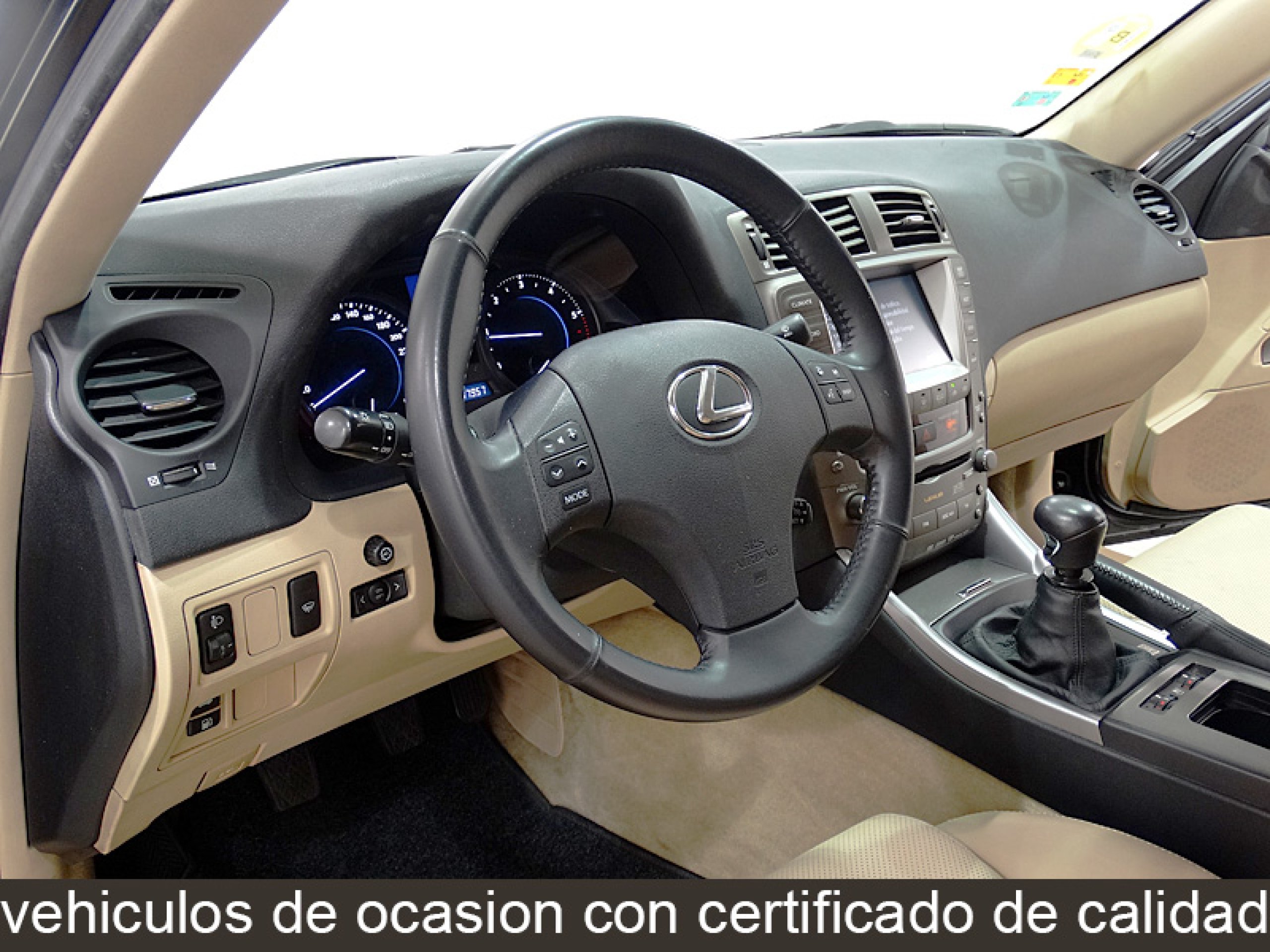 Foto Lexus IS 220d 24