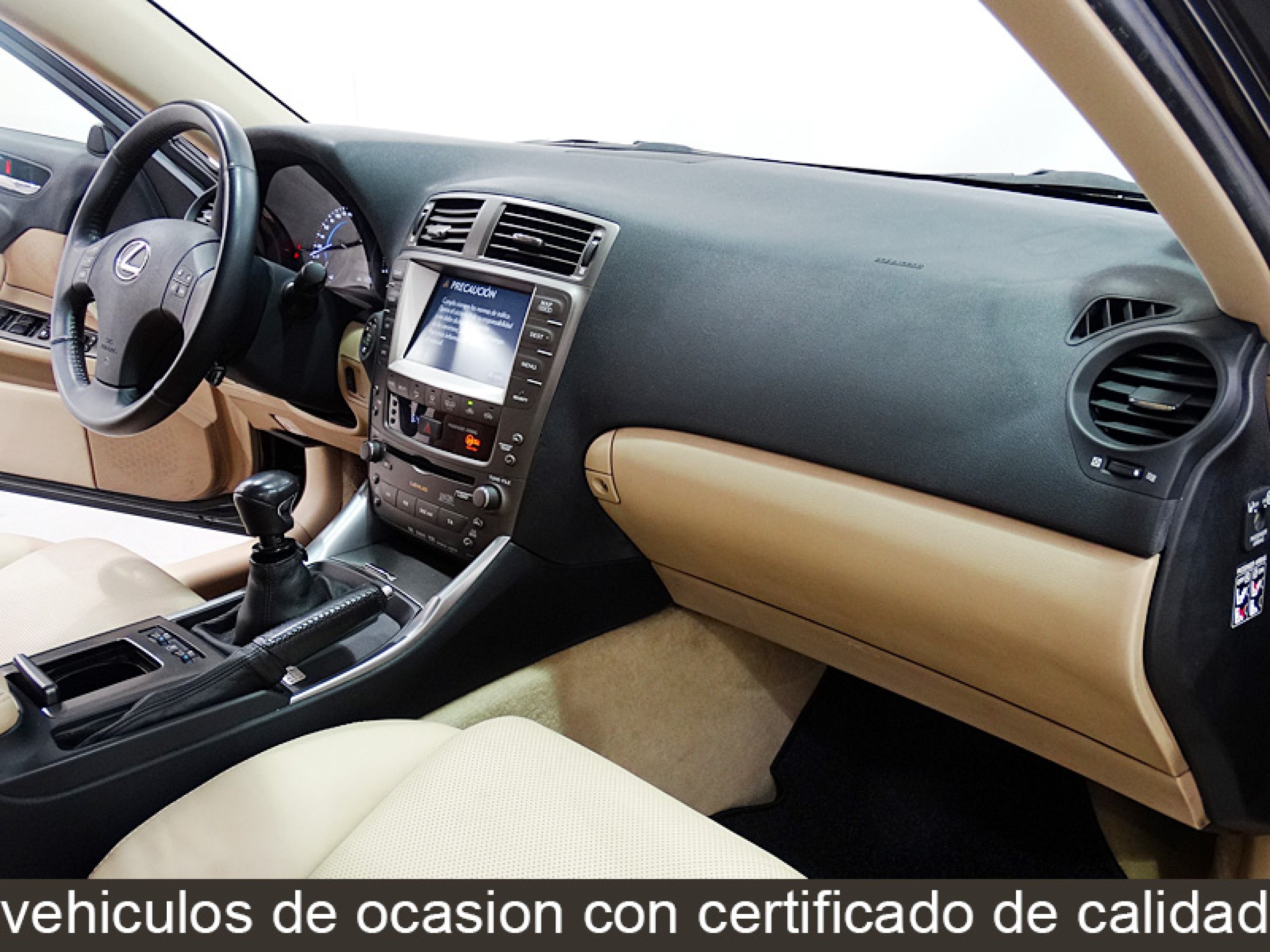 Foto Lexus IS 220d 26