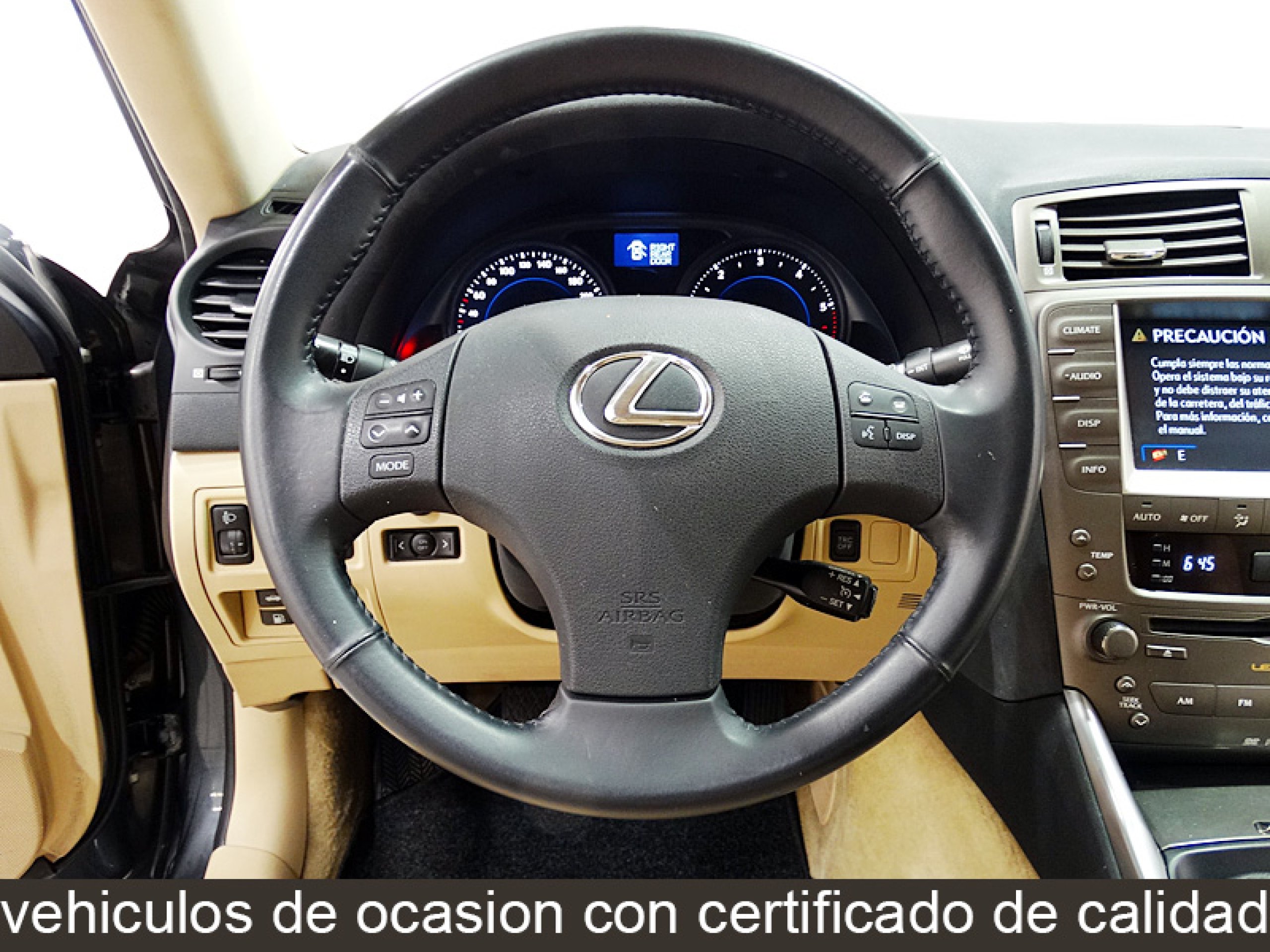 Foto Lexus IS 220d 27
