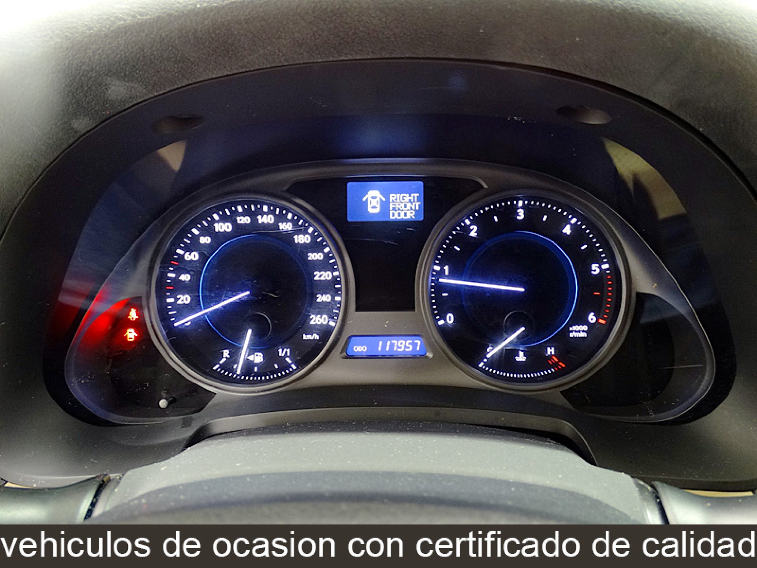 Foto Lexus IS 220d 31