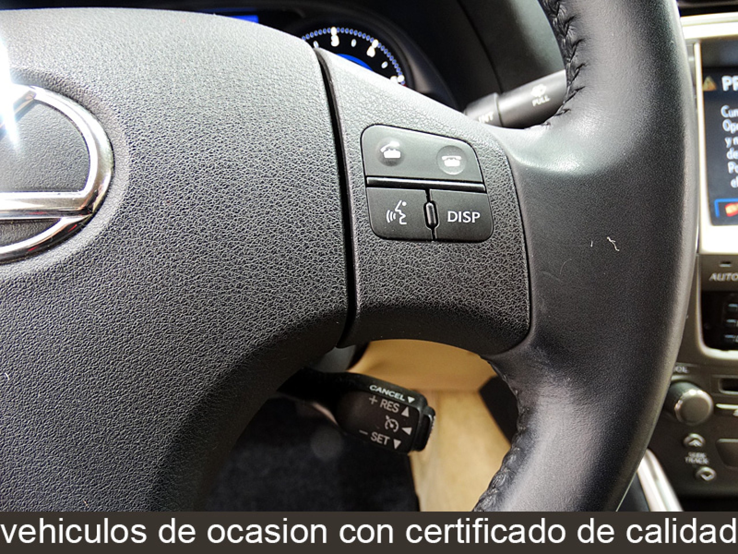 Foto Lexus IS 220d 33