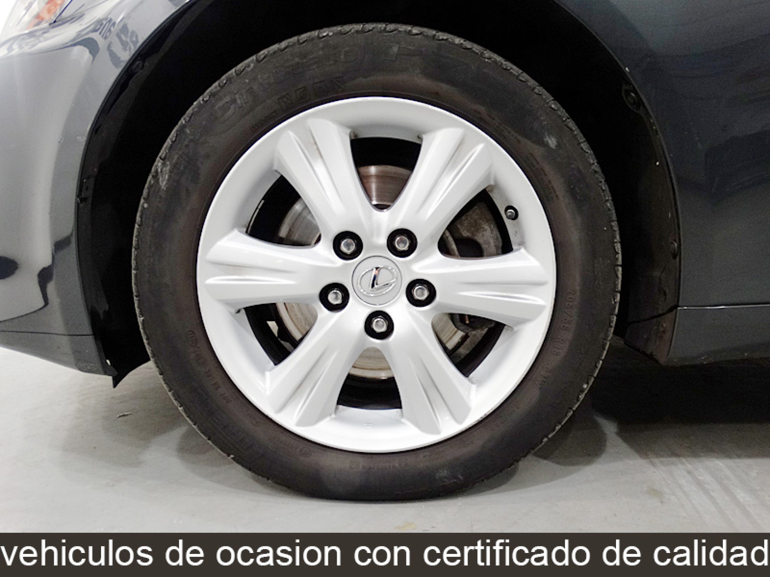 Foto Lexus IS 220d 44
