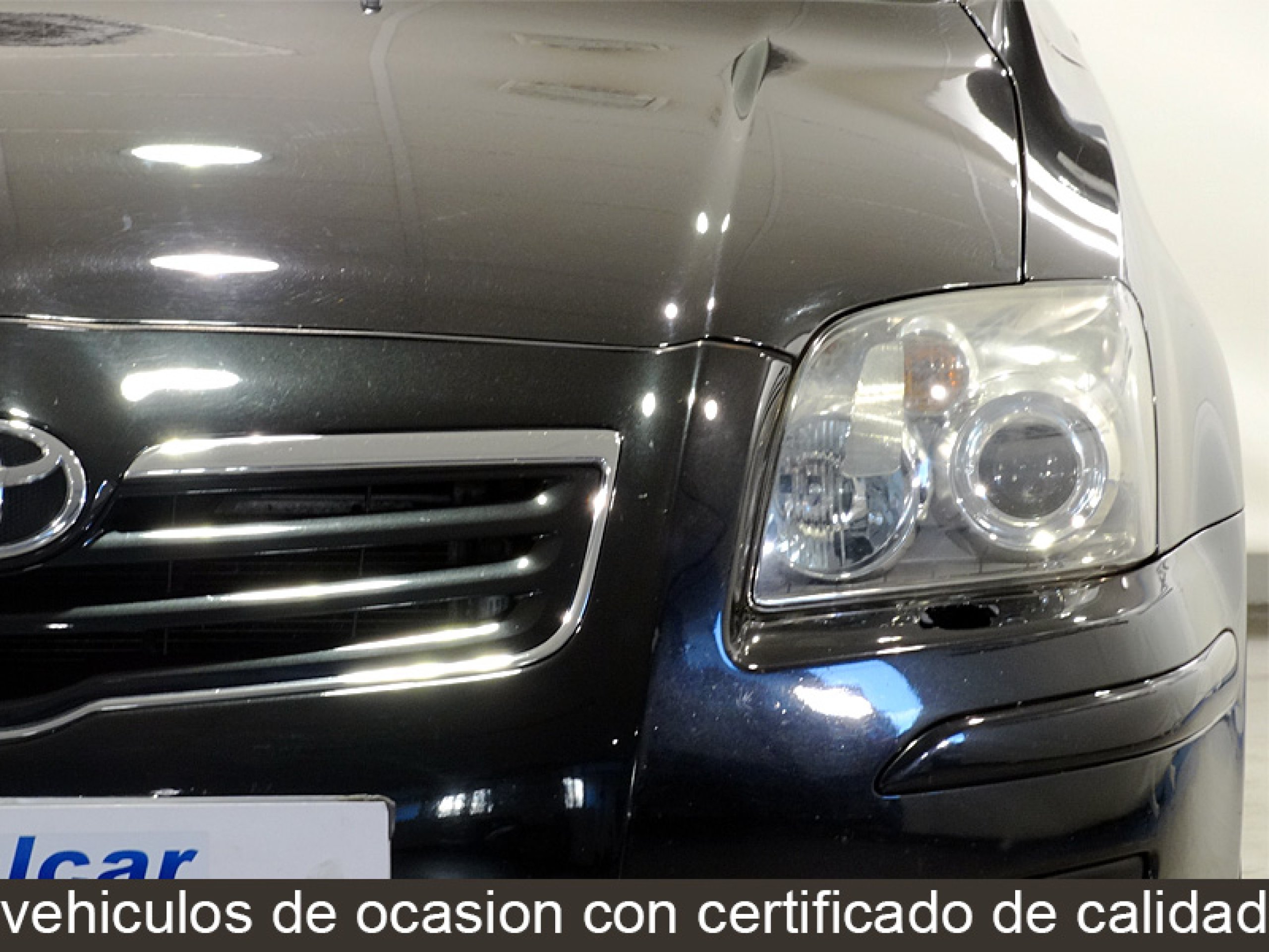 Foto Toyota Avensis 13