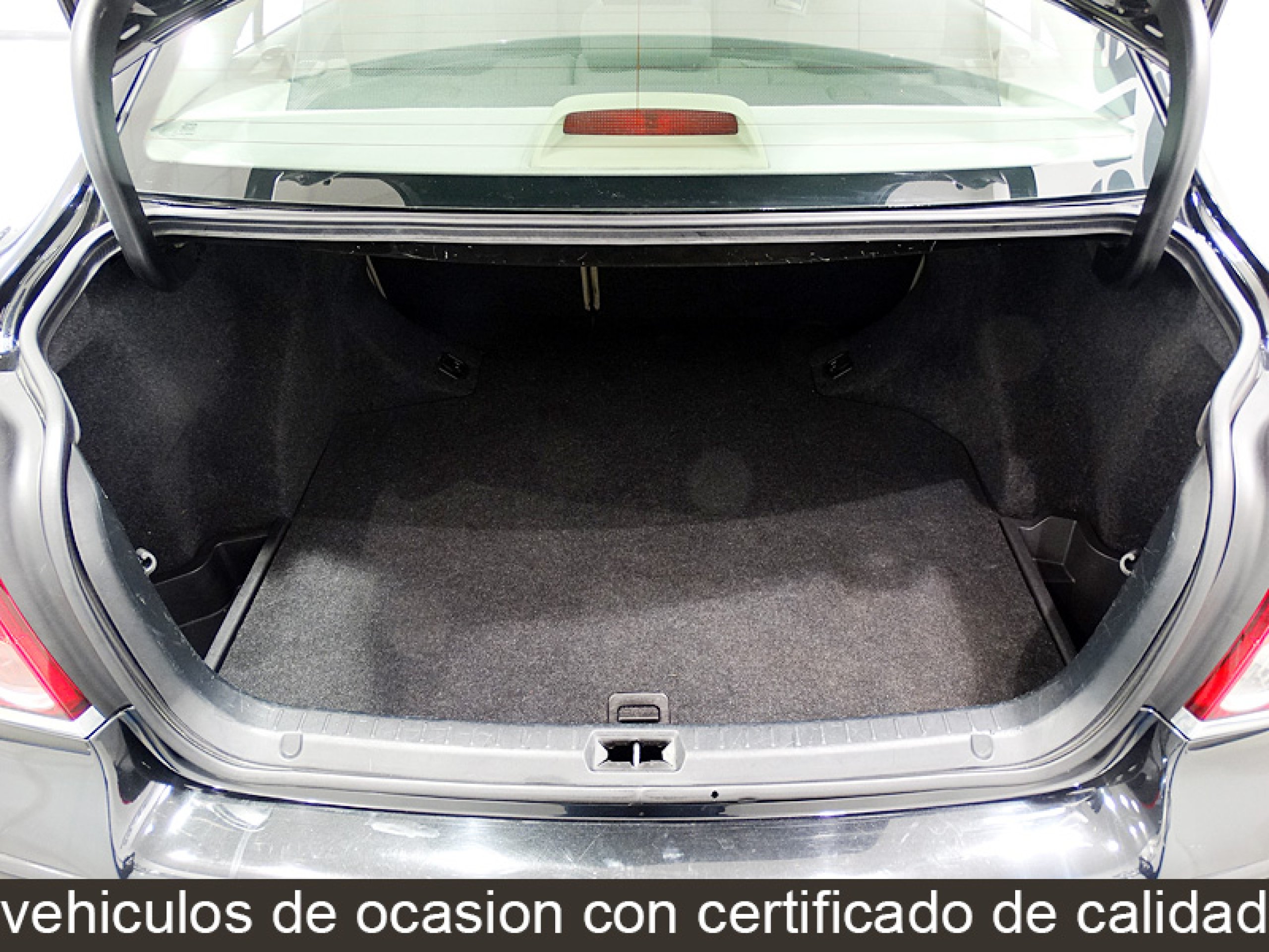 Foto Toyota Avensis 17