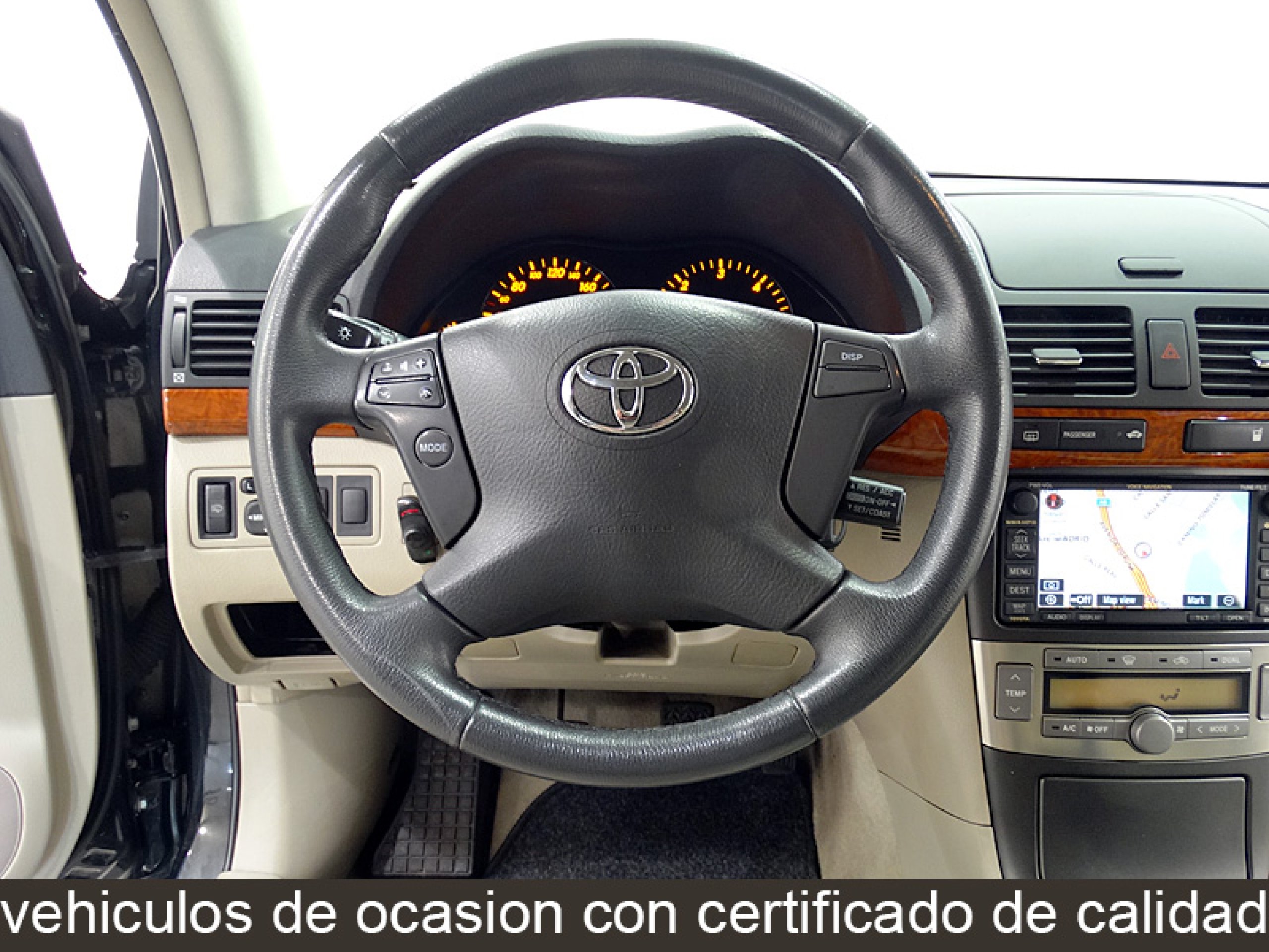Foto Toyota Avensis 28
