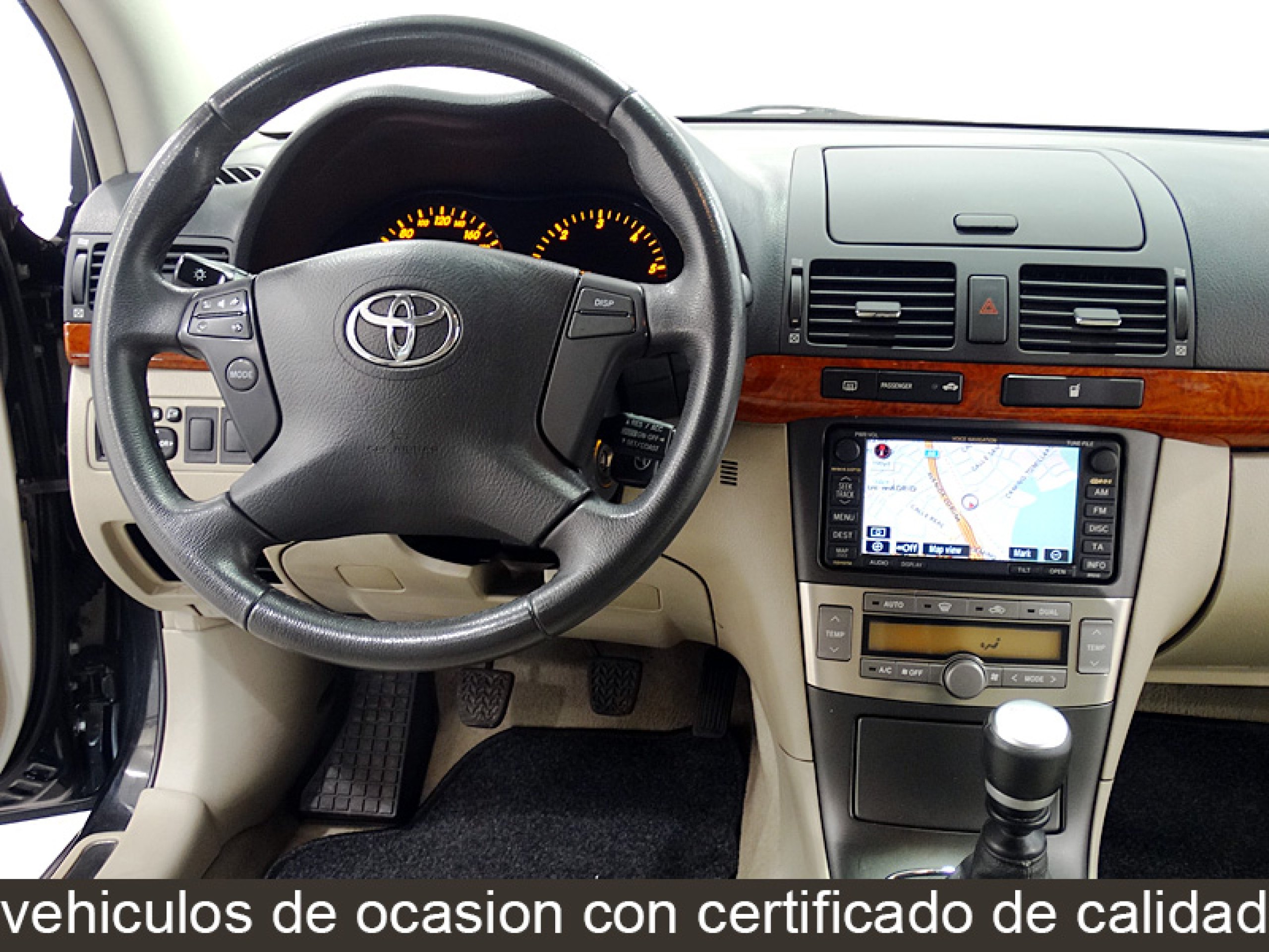 Foto Toyota Avensis 29