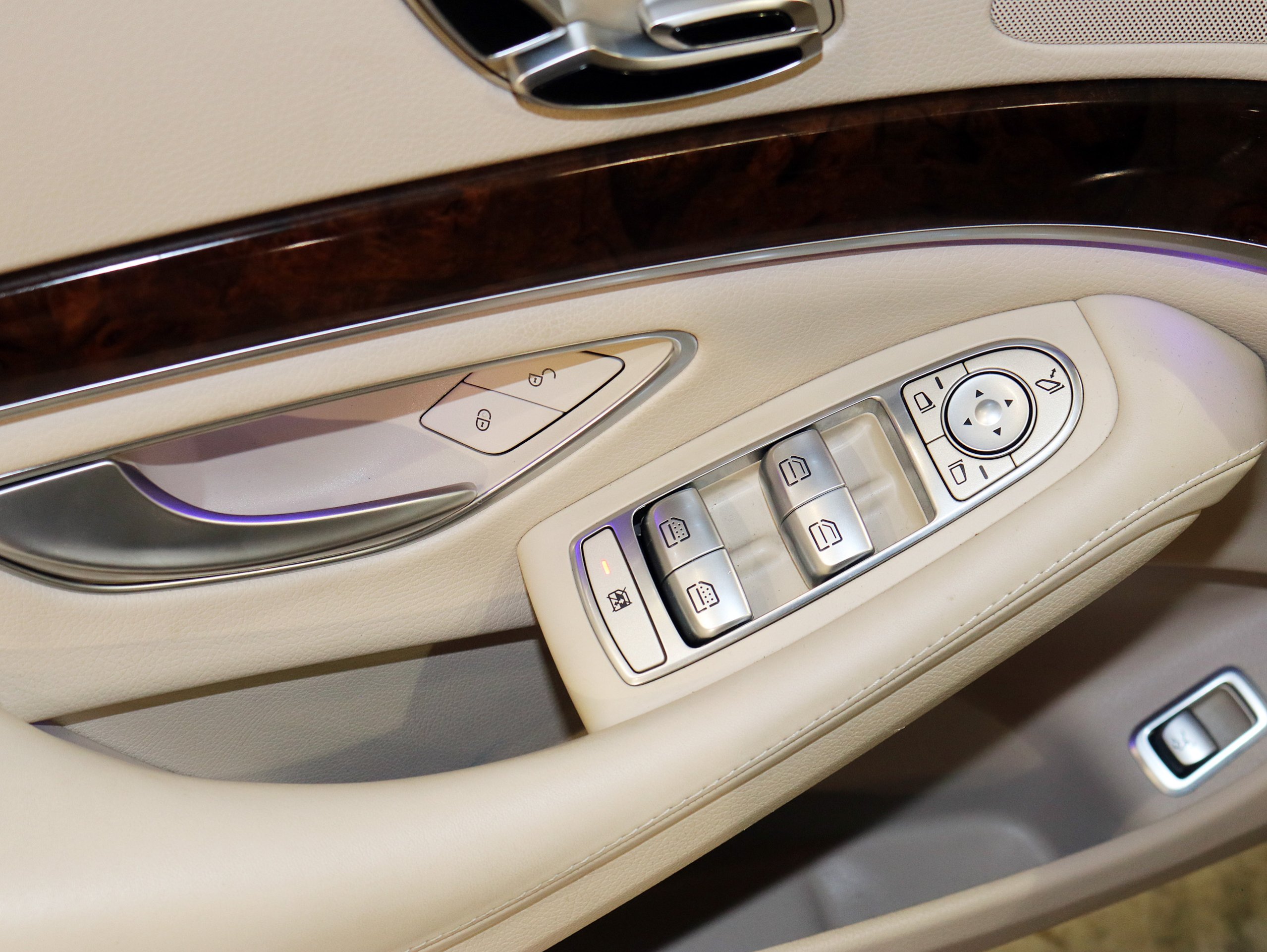Foto Mercedes-Benz S 500 34
