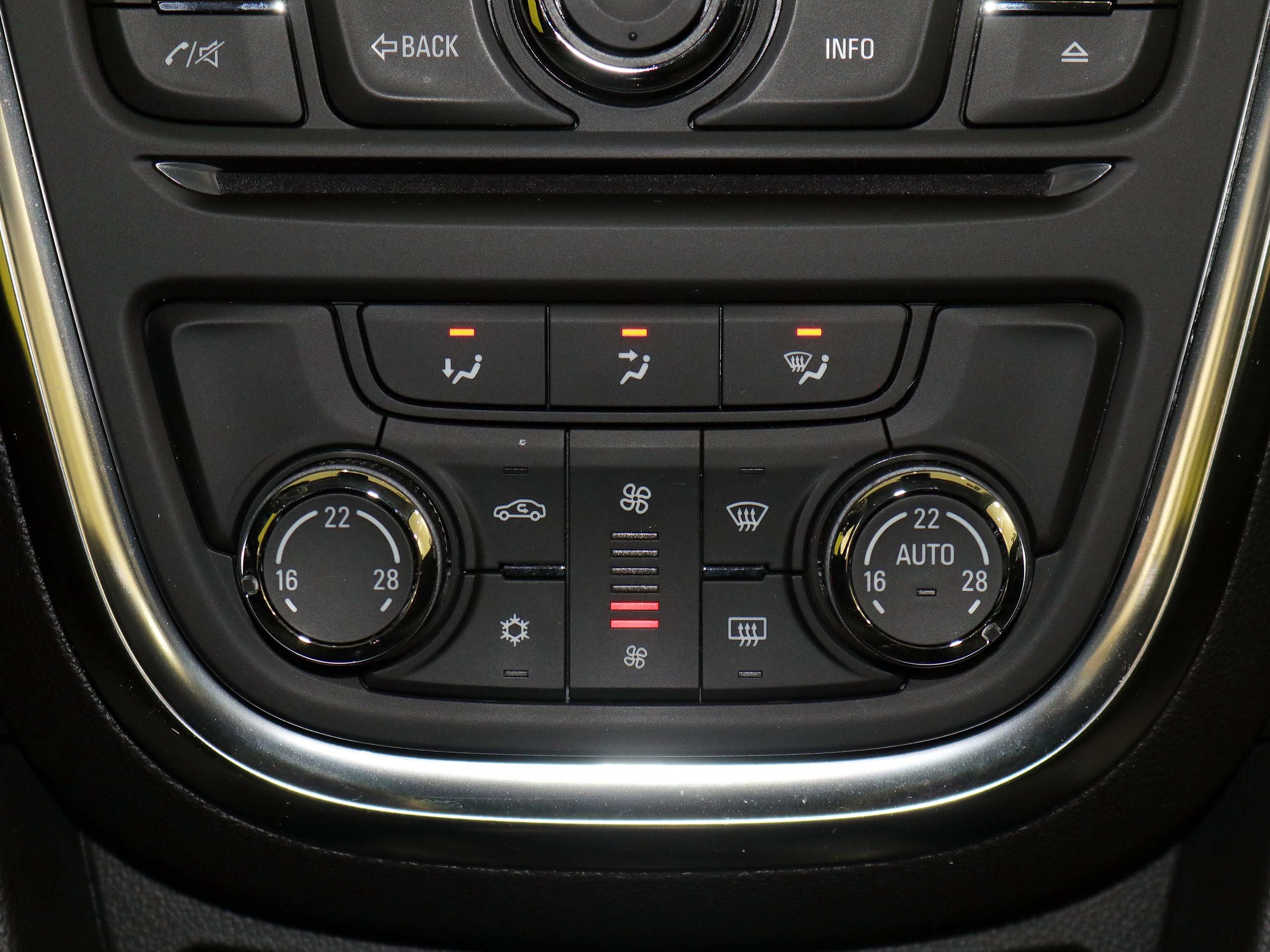 Foto Opel Mokka 19