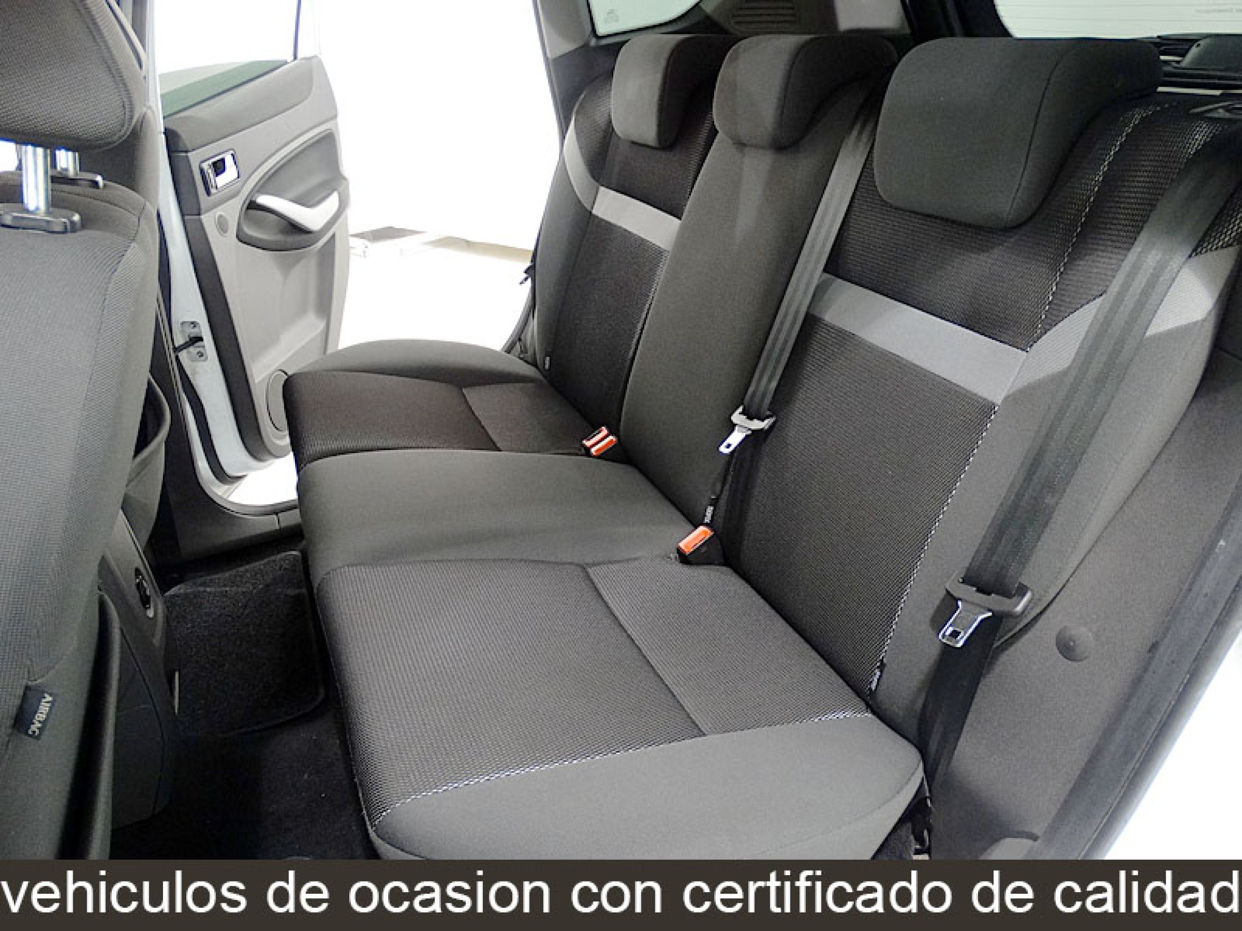Foto Ford Kuga 24