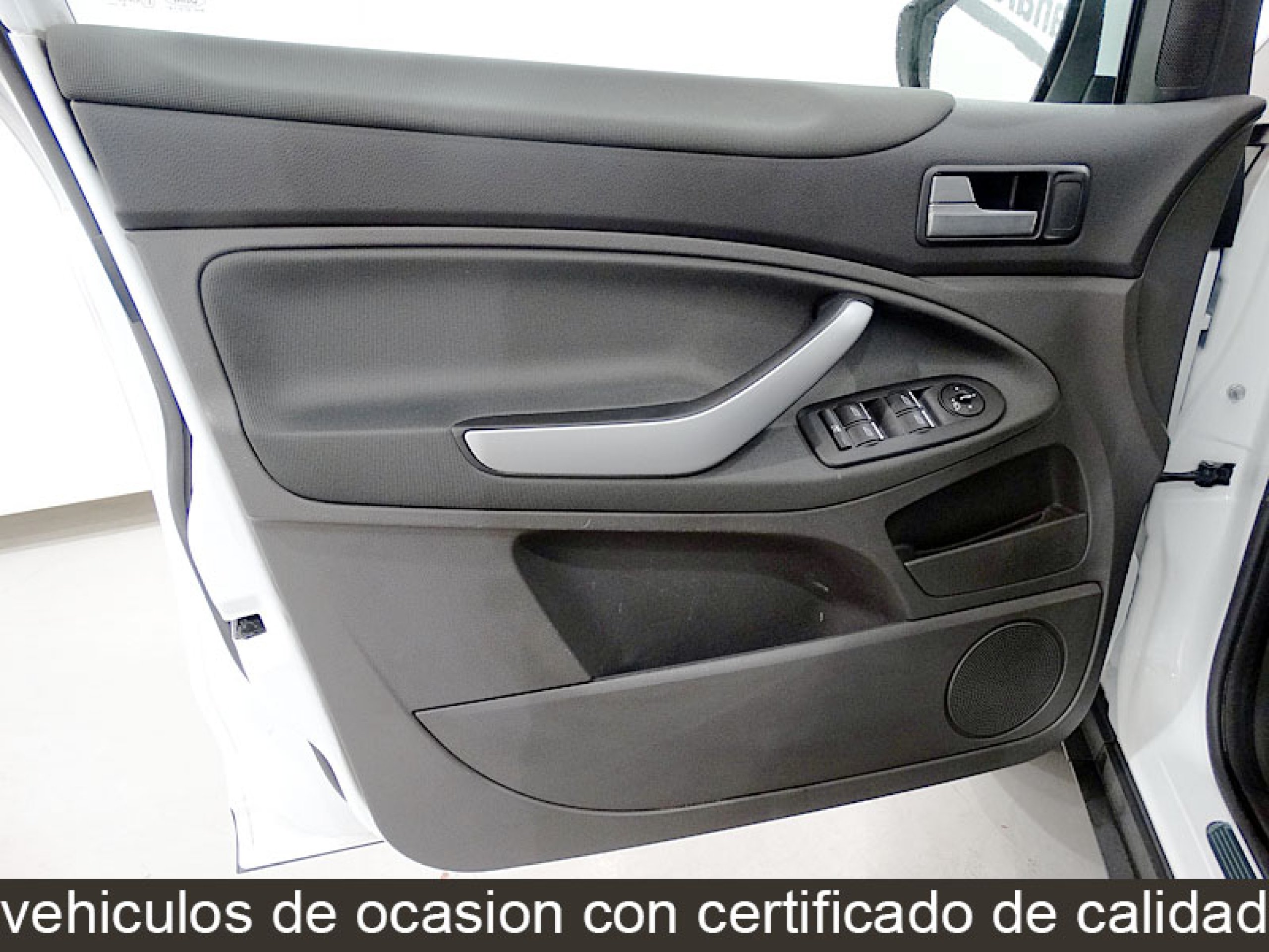 Foto Ford Kuga 27