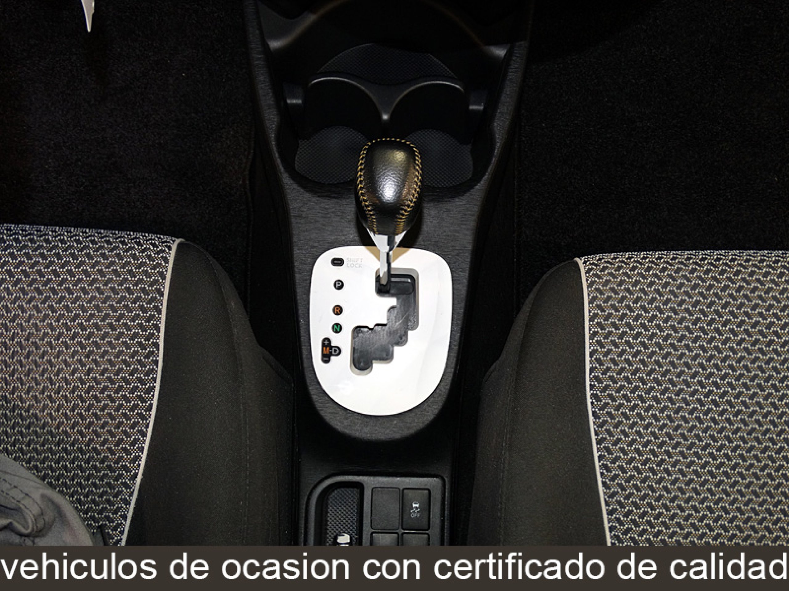 Foto Toyota Yaris 36
