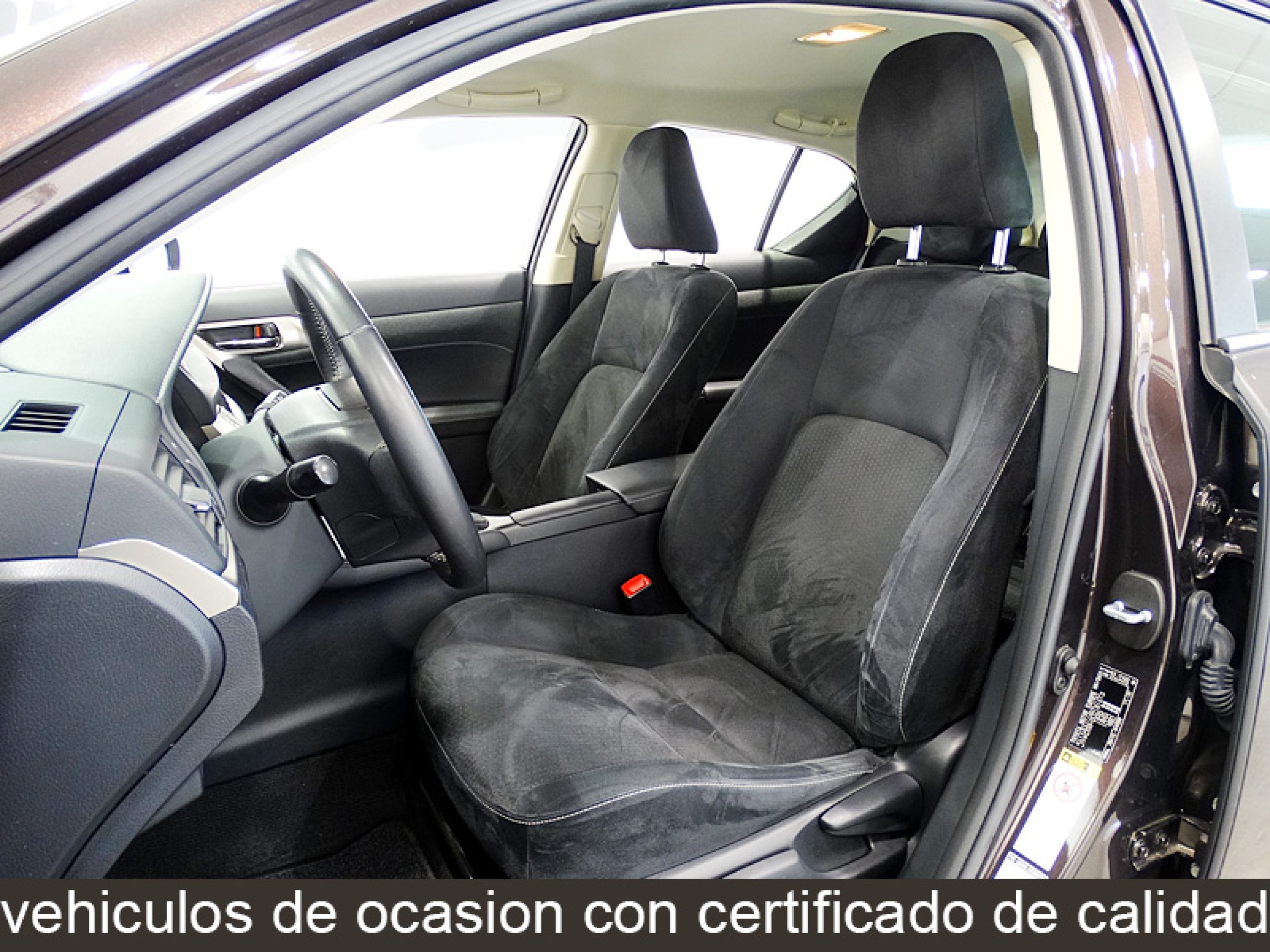 Foto Lexus CT 200h 18