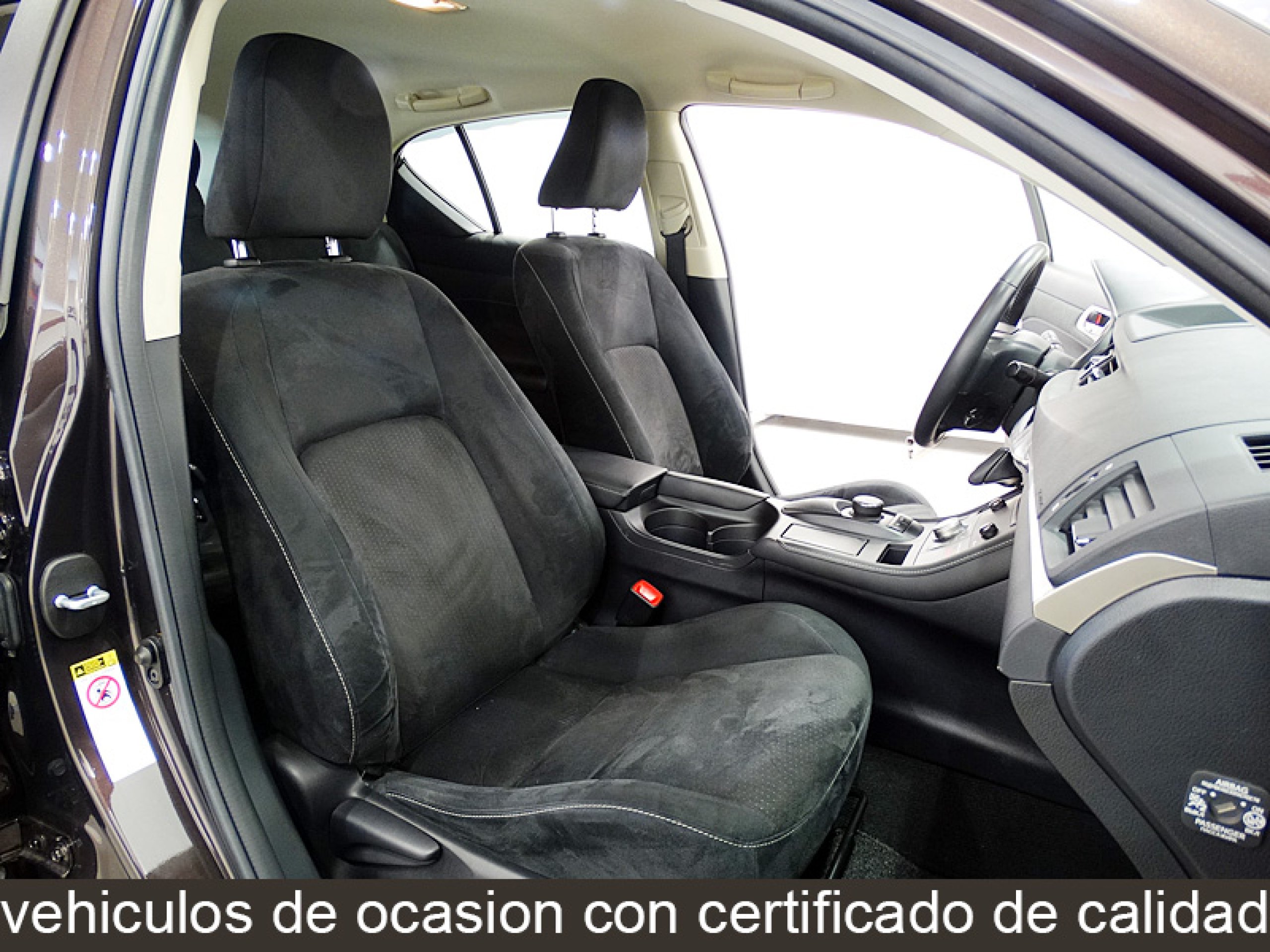 Foto Lexus CT 200h 19