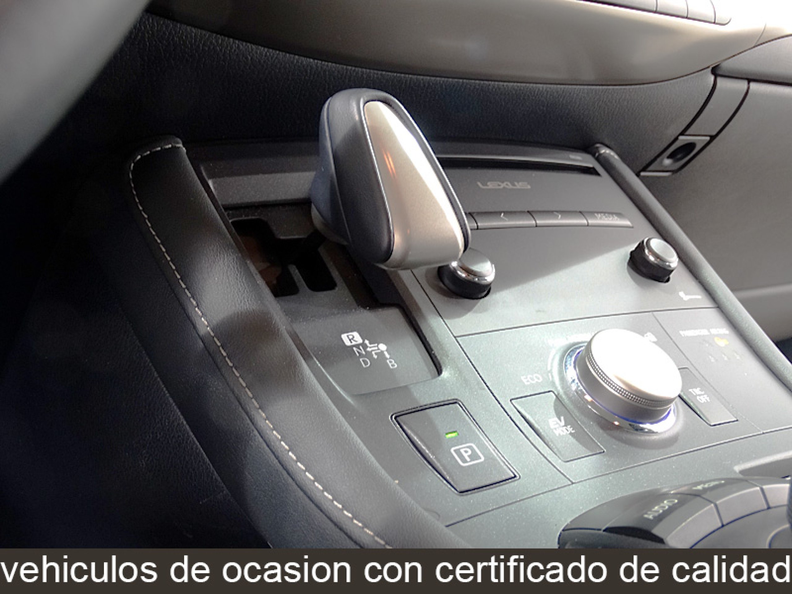 Foto Lexus CT 200h 24