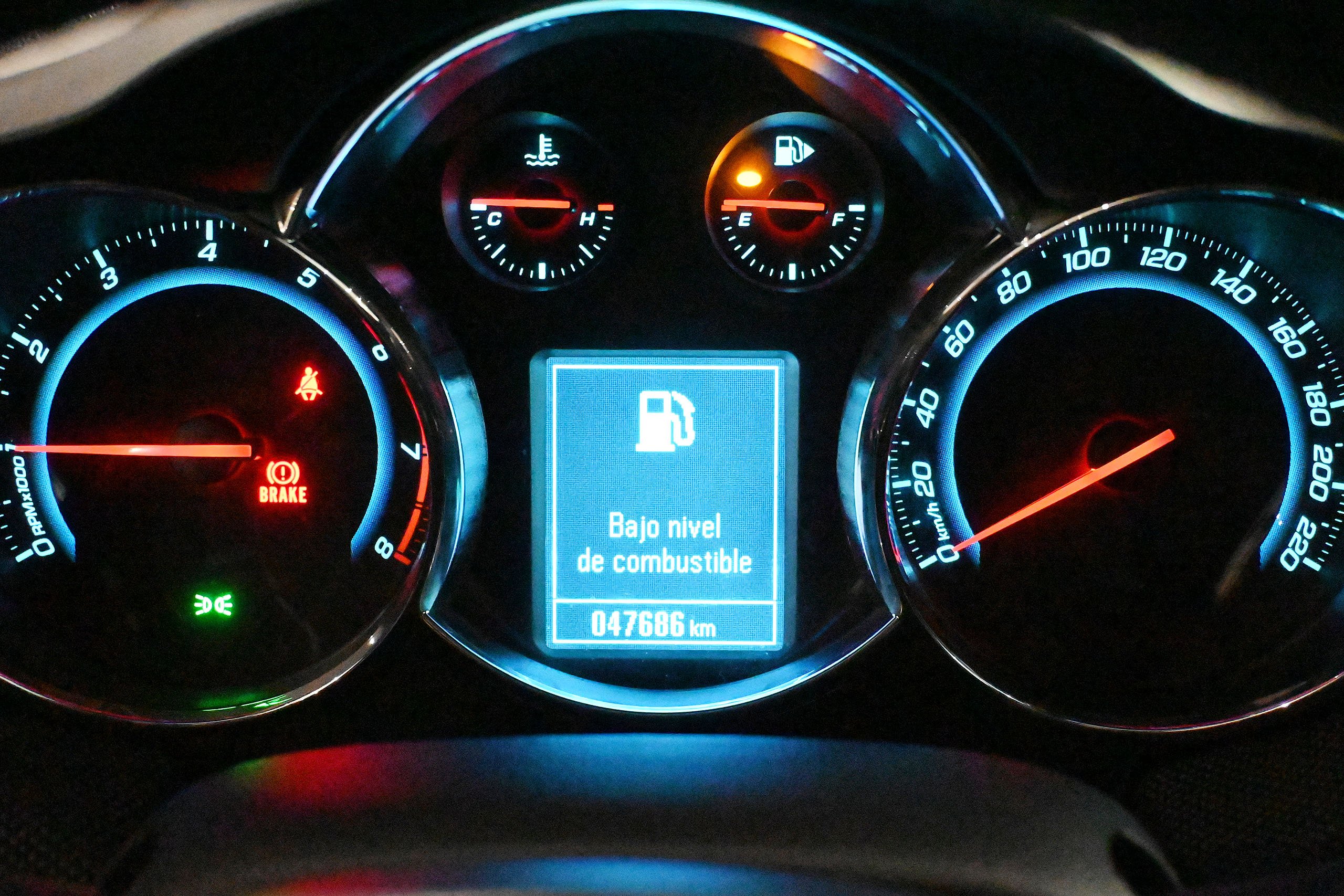 Foto Chevrolet Cruze 14