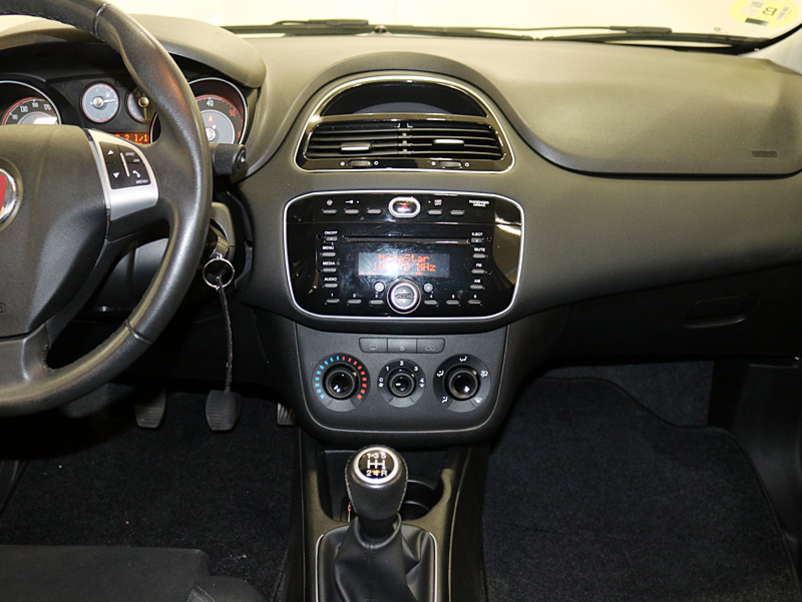 Foto Fiat Punto 21