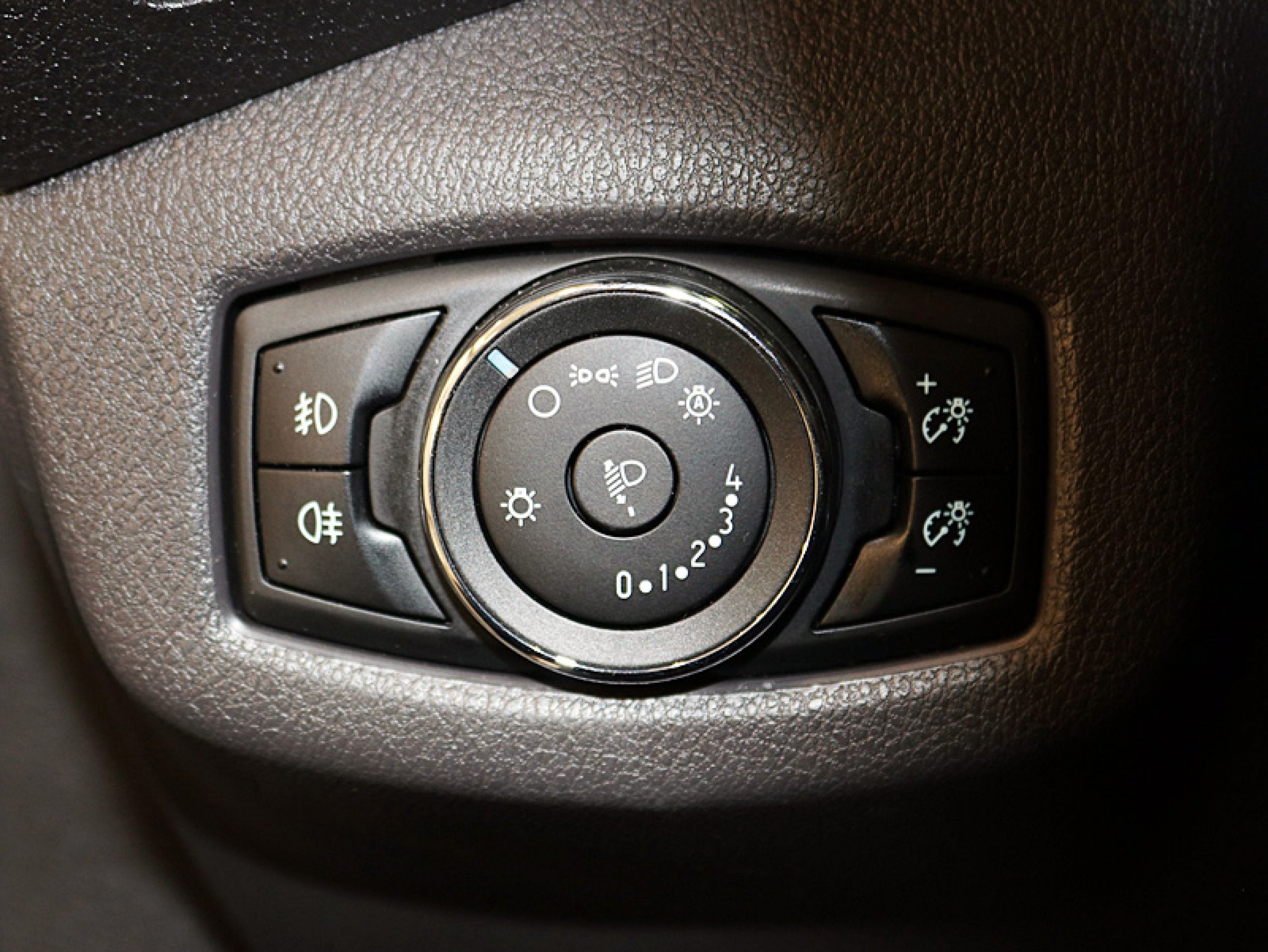 Foto Ford Tourneo 32