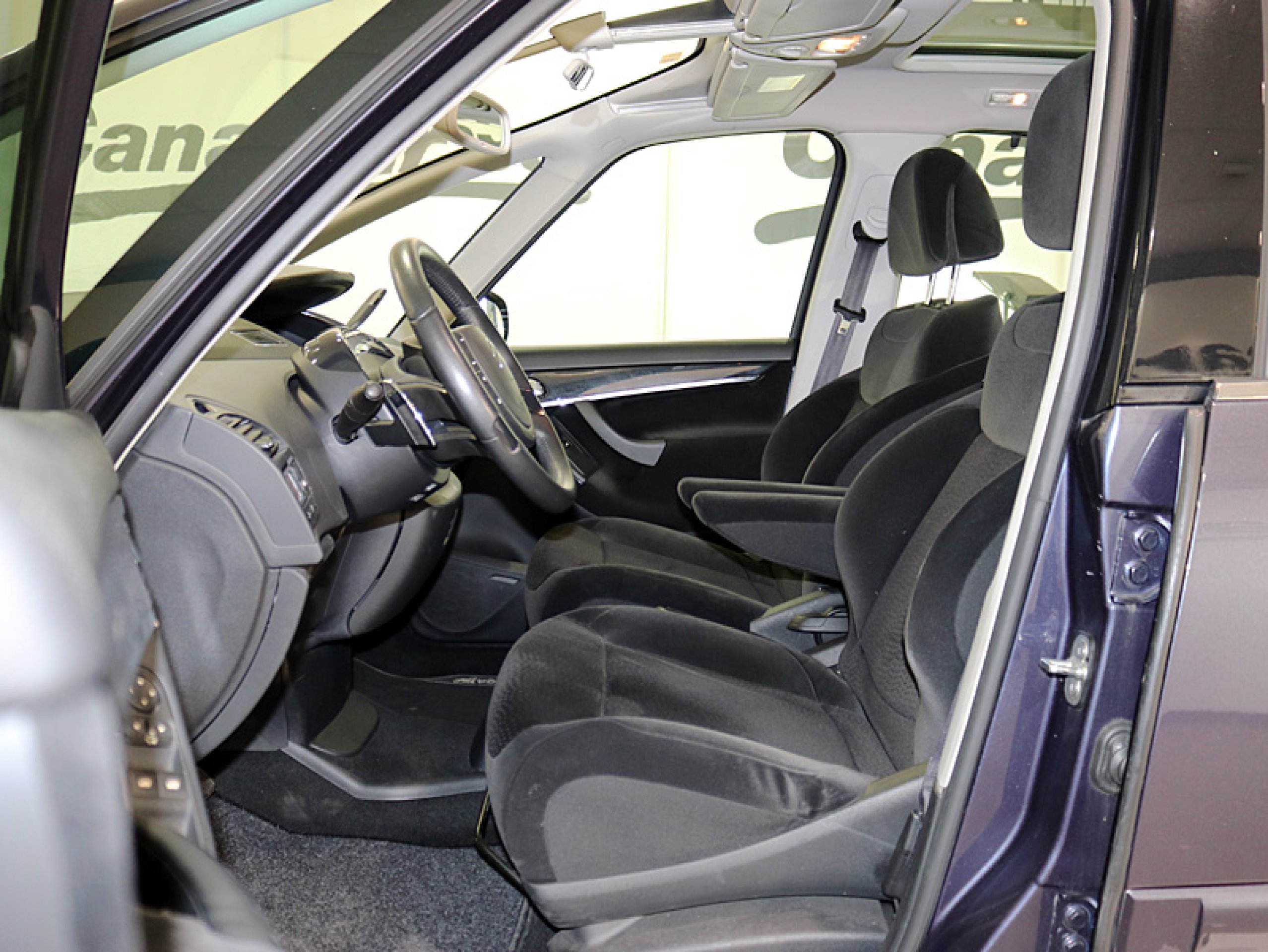 Foto Citroen Grand C4 Picasso 13