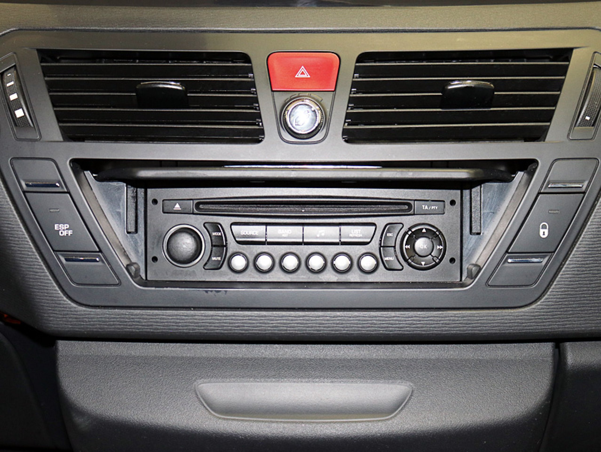 Foto Citroen Grand C4 Picasso 23