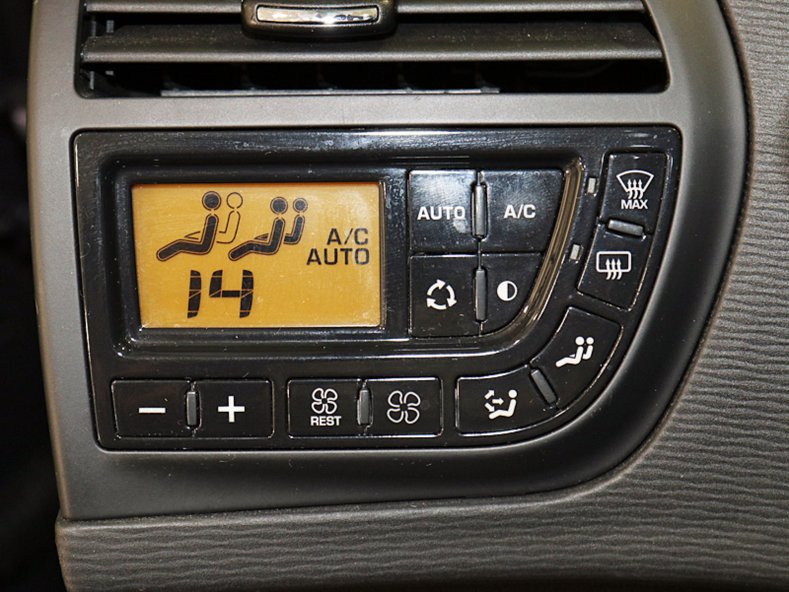 Foto Citroen Grand C4 Picasso 26