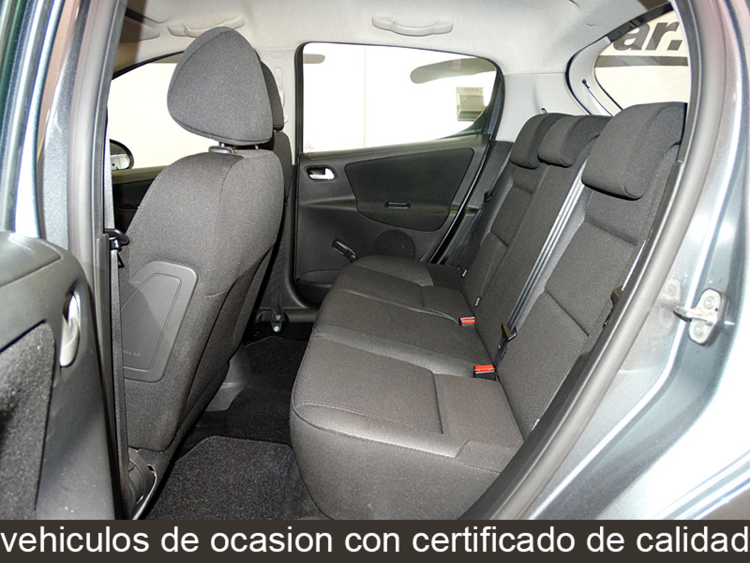 Foto Peugeot 207 16