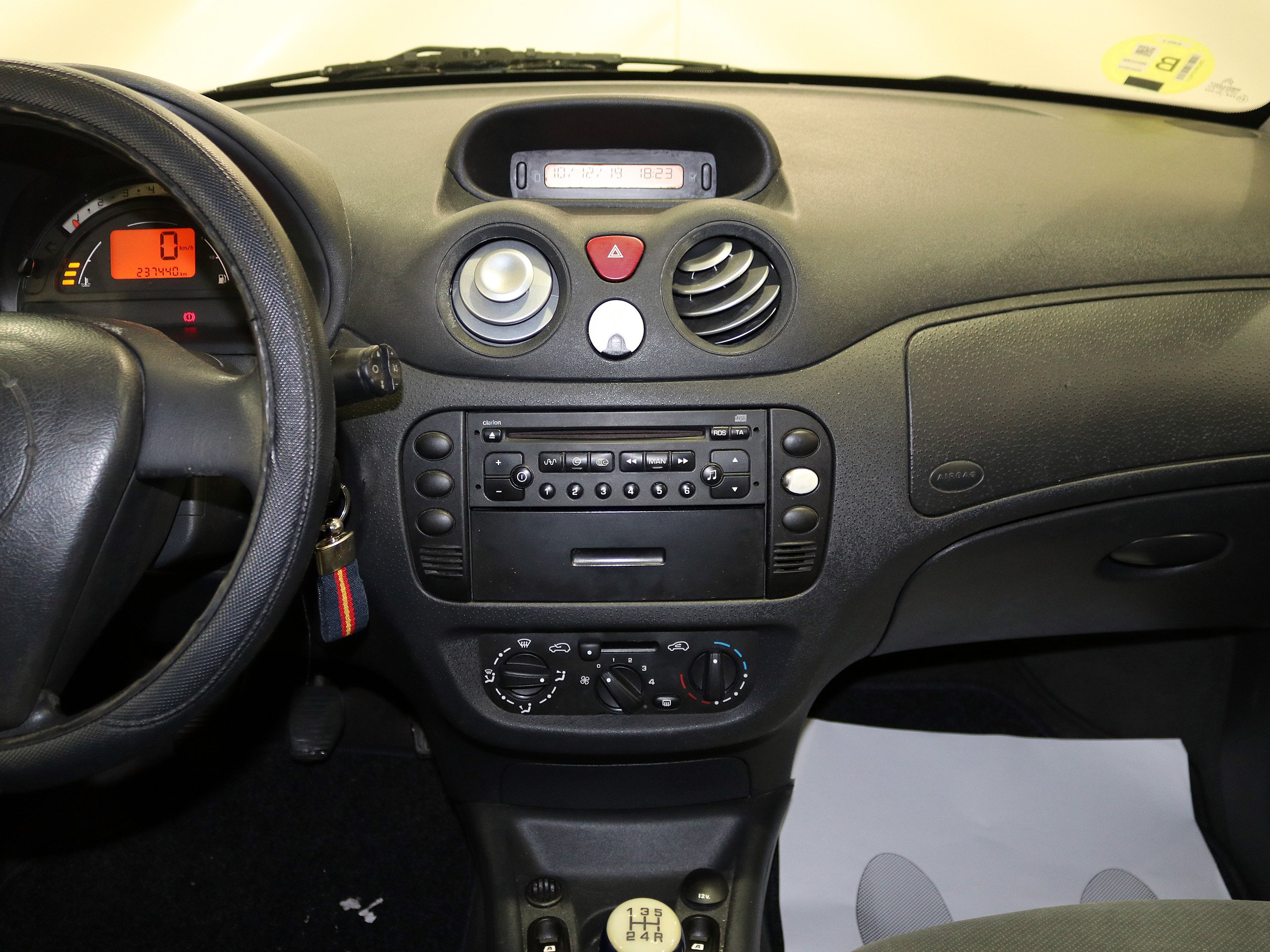 Foto Citroen C2 16