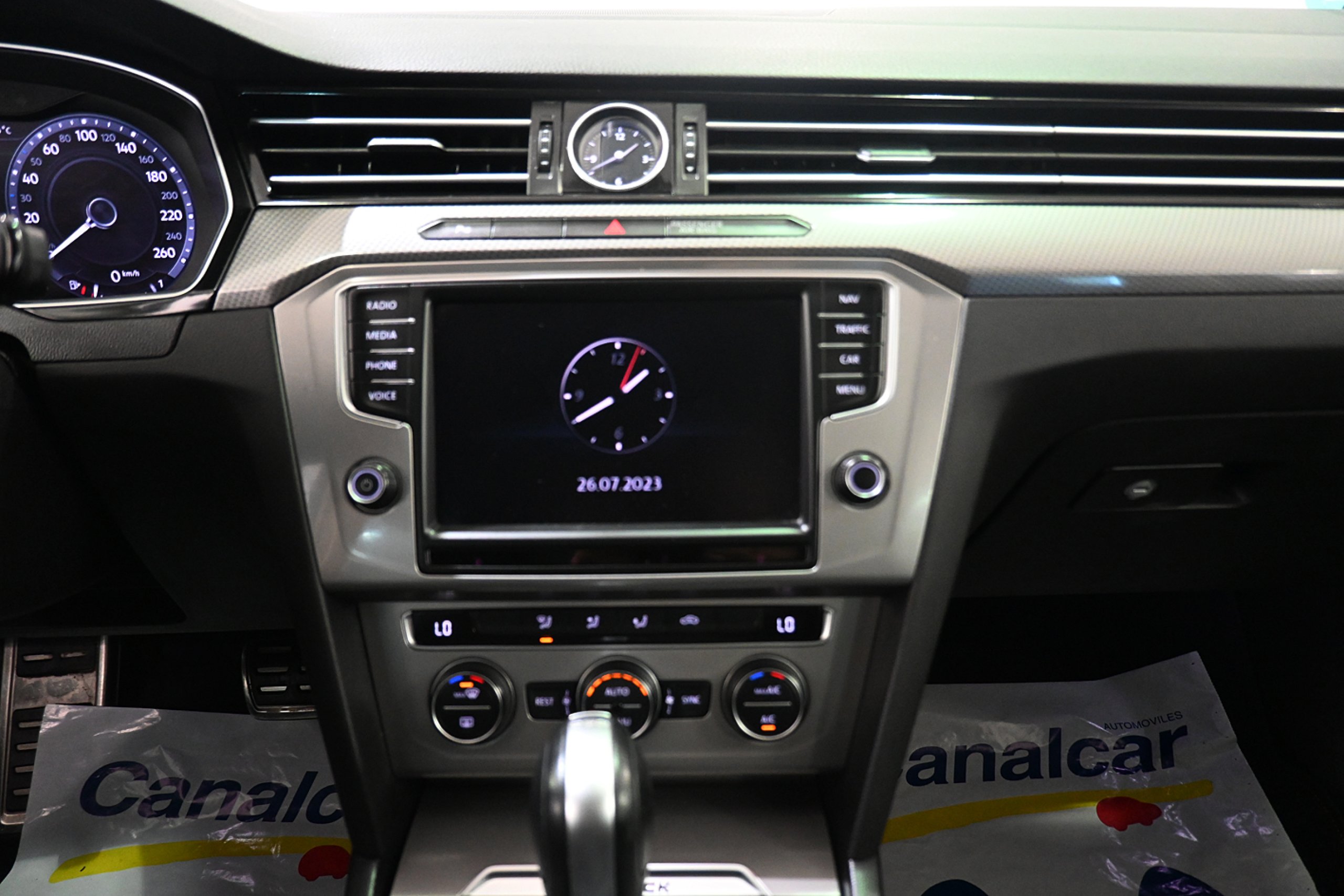 Foto Volkswagen Passat 15