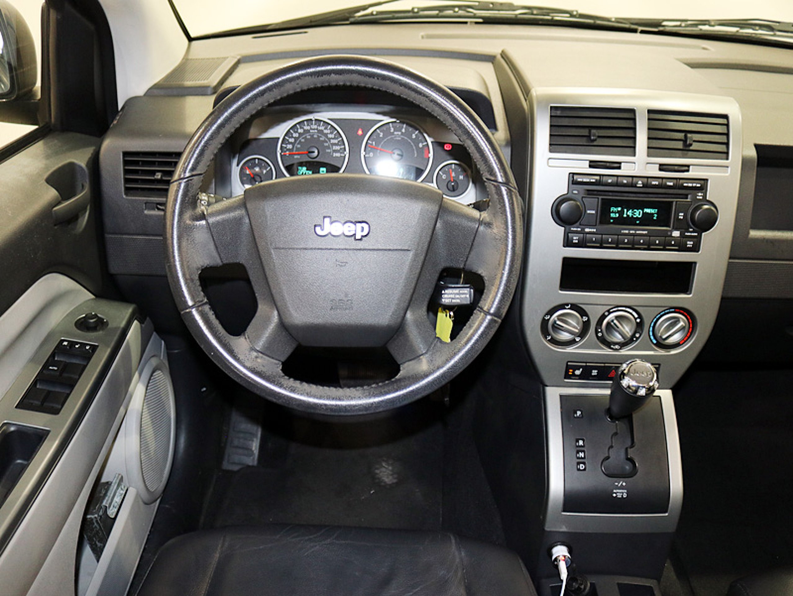 Foto Jeep Compass 20 Foto Jeep Compass 20