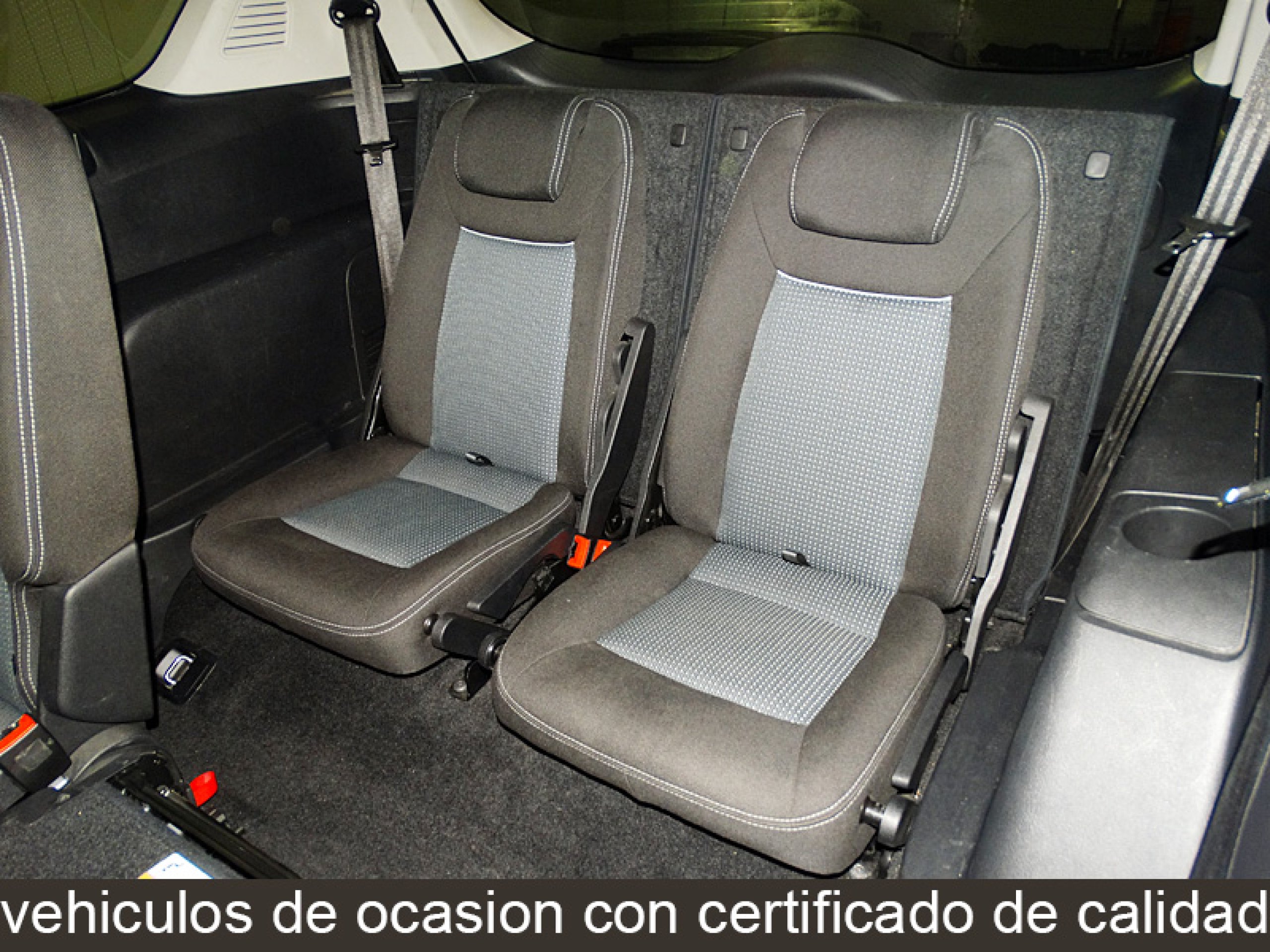 Foto Ford S-Max 17