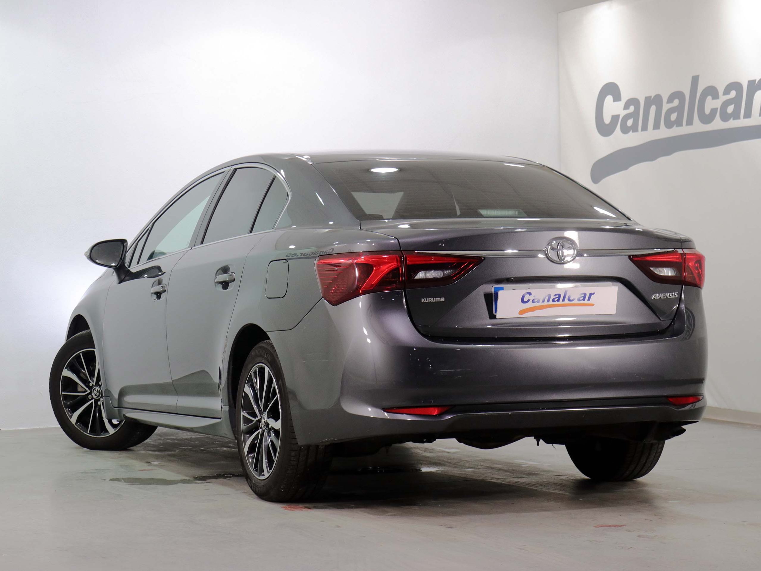 Foto Toyota Avensis 8